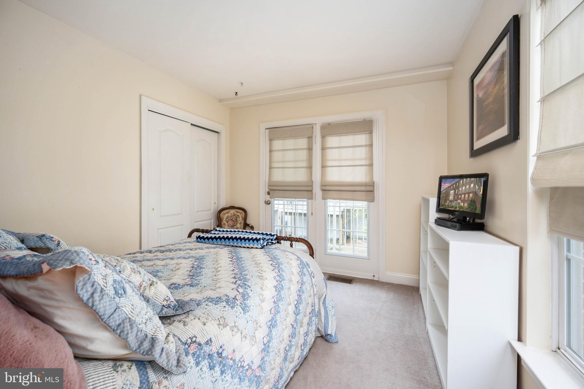 HIGHLANDS CIRCLE CONDOMINIUM - Residential