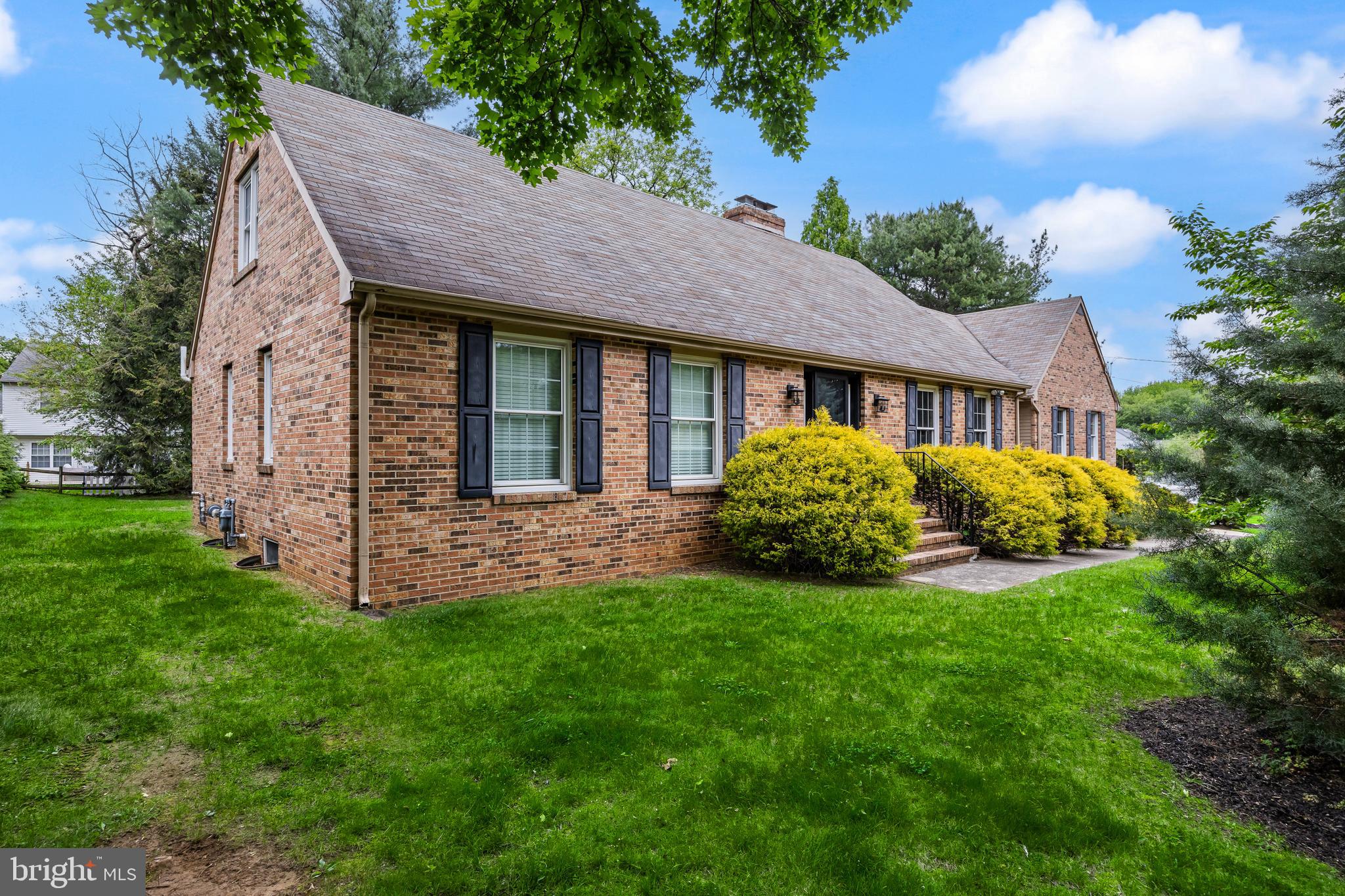1579 HAINESPORT MOUNT LAUREL ROAD