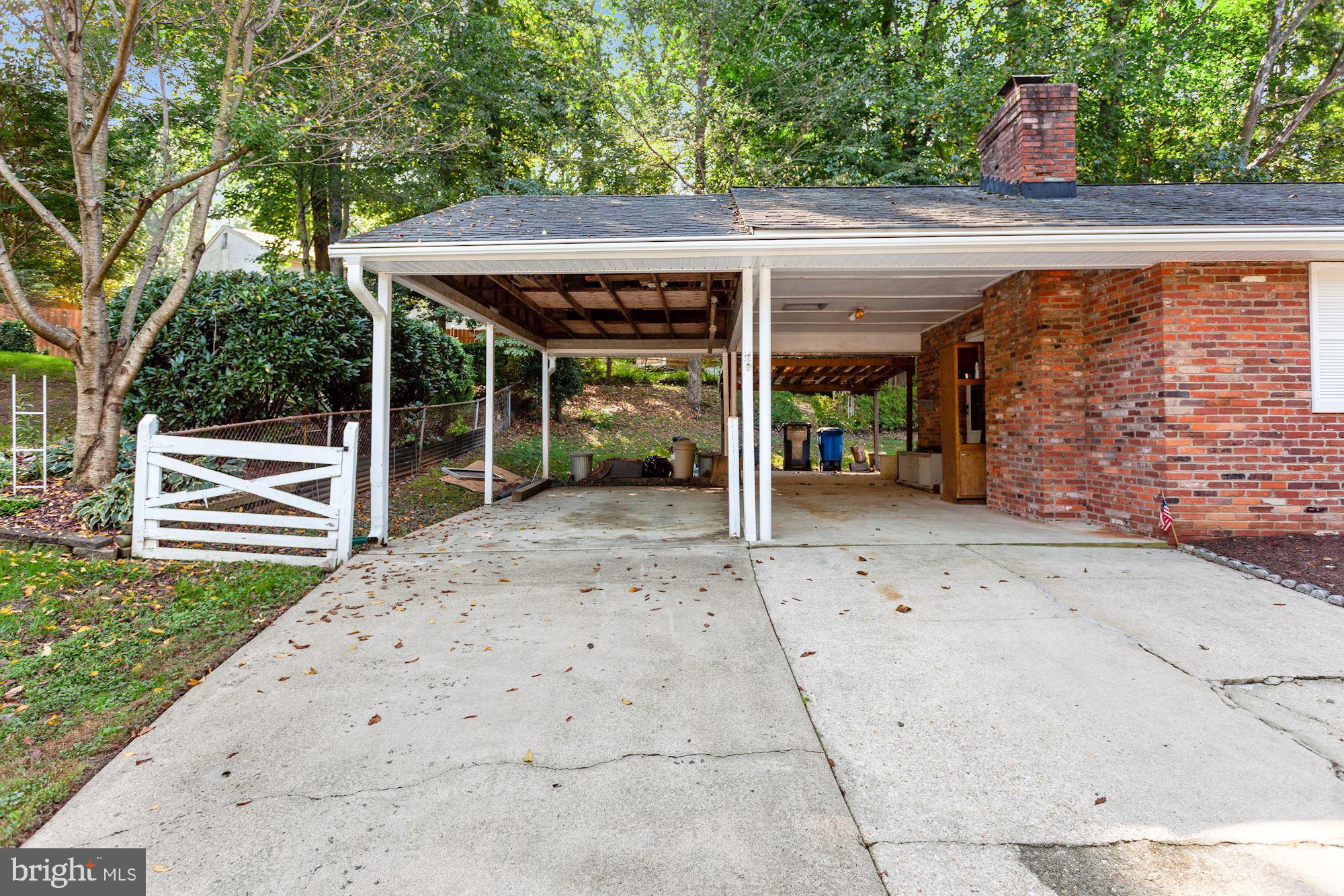 NORTH SPRINGFIELD - Residential