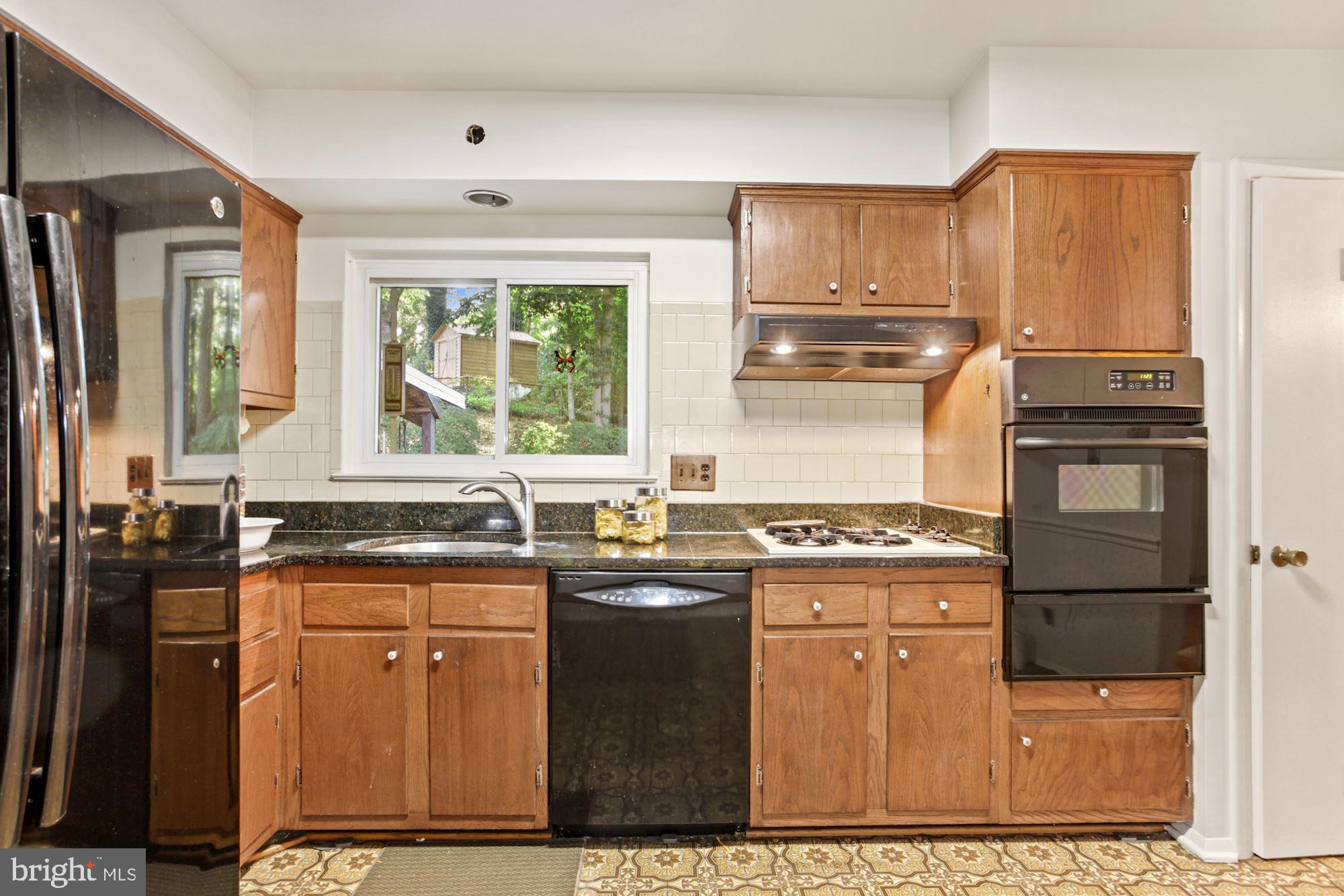 NORTH SPRINGFIELD - Residential