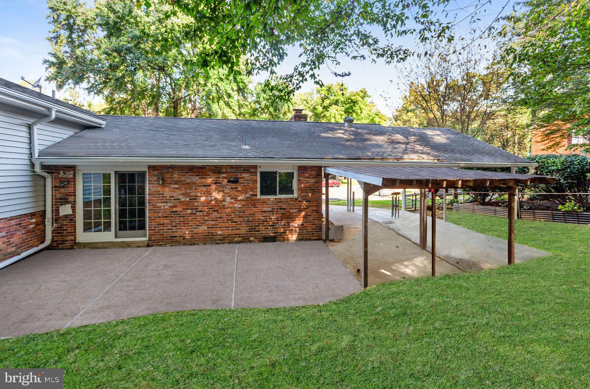 NORTH SPRINGFIELD - Residential