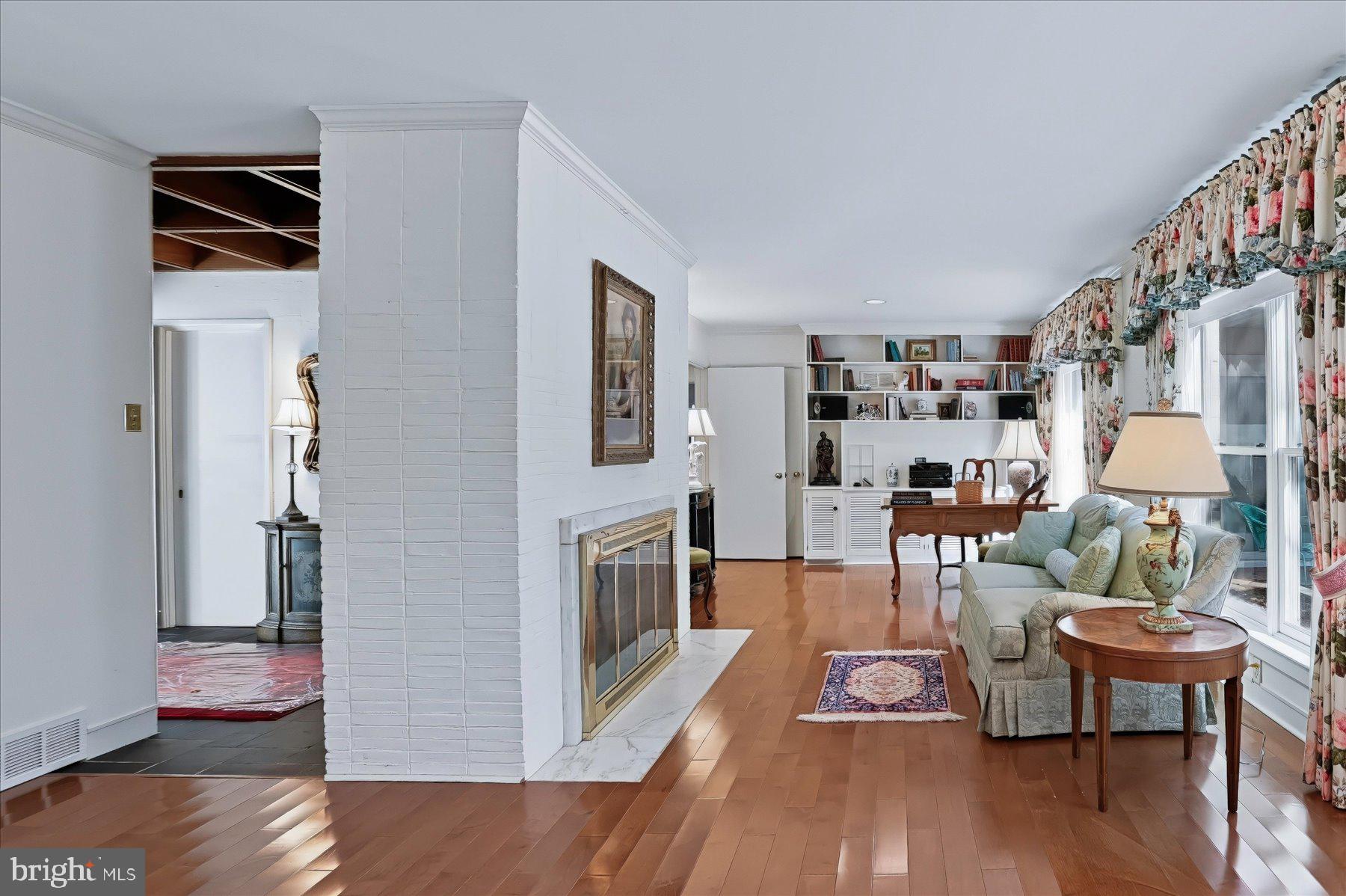 551 BRENTWATER ROAD