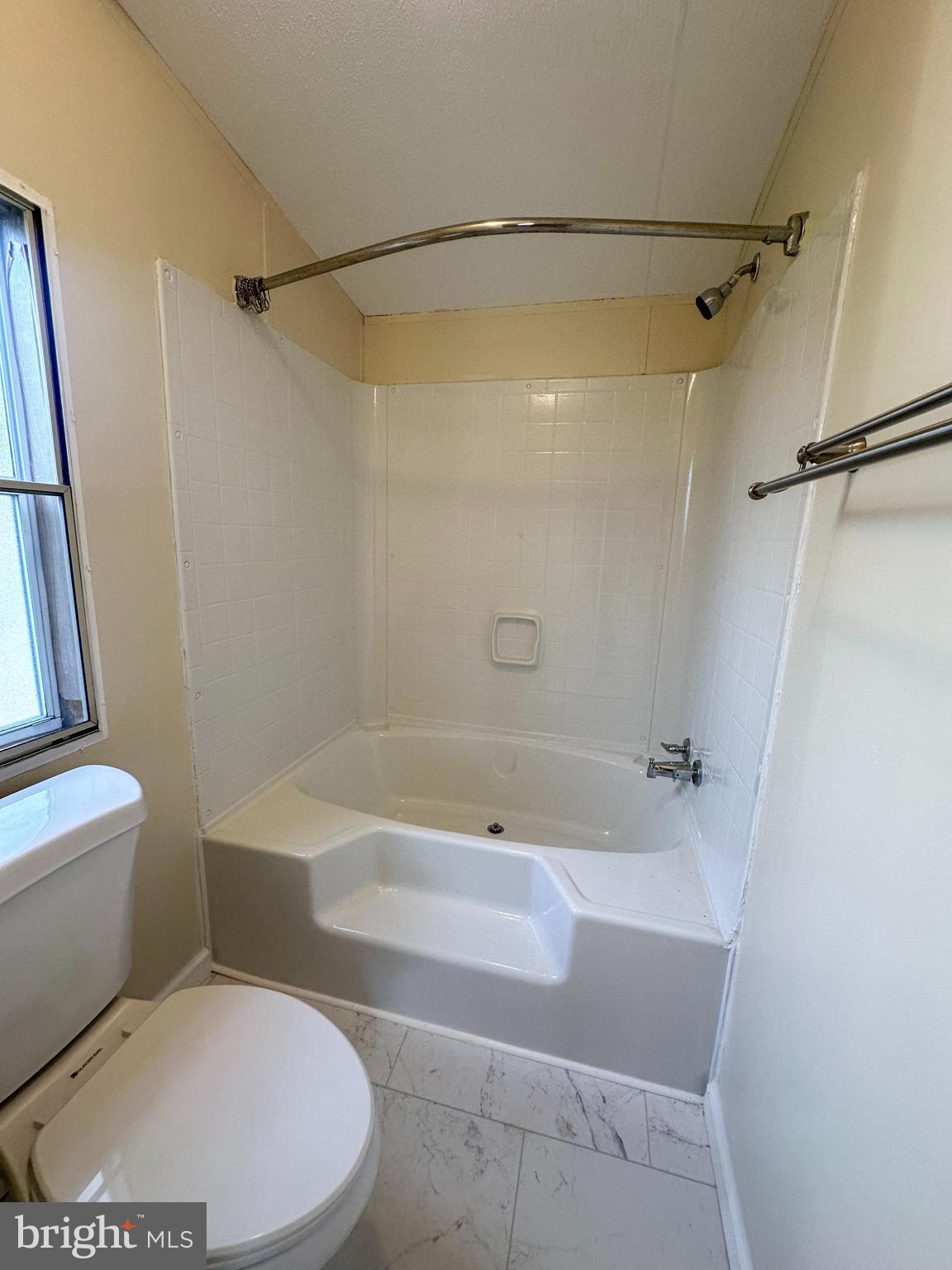 CRESTWOOD MHP - Residential