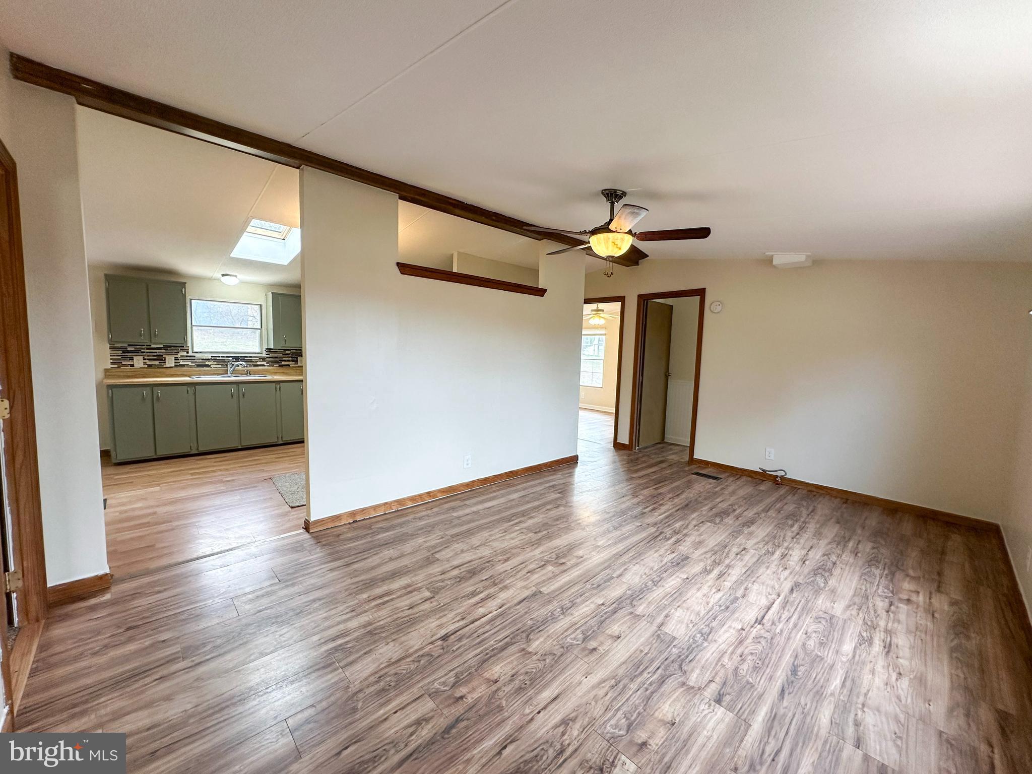 CRESTWOOD MHP - Residential