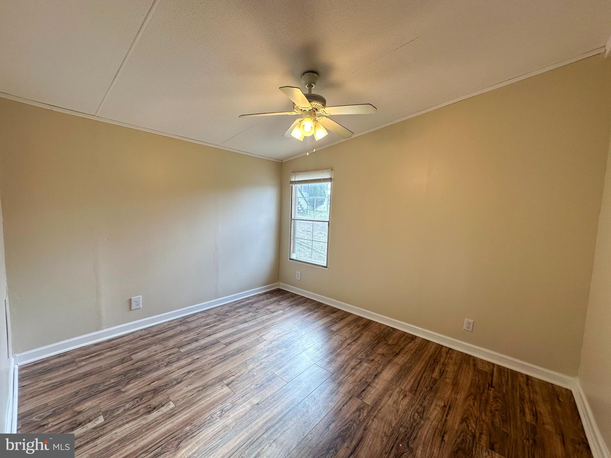 CRESTWOOD MHP - Residential