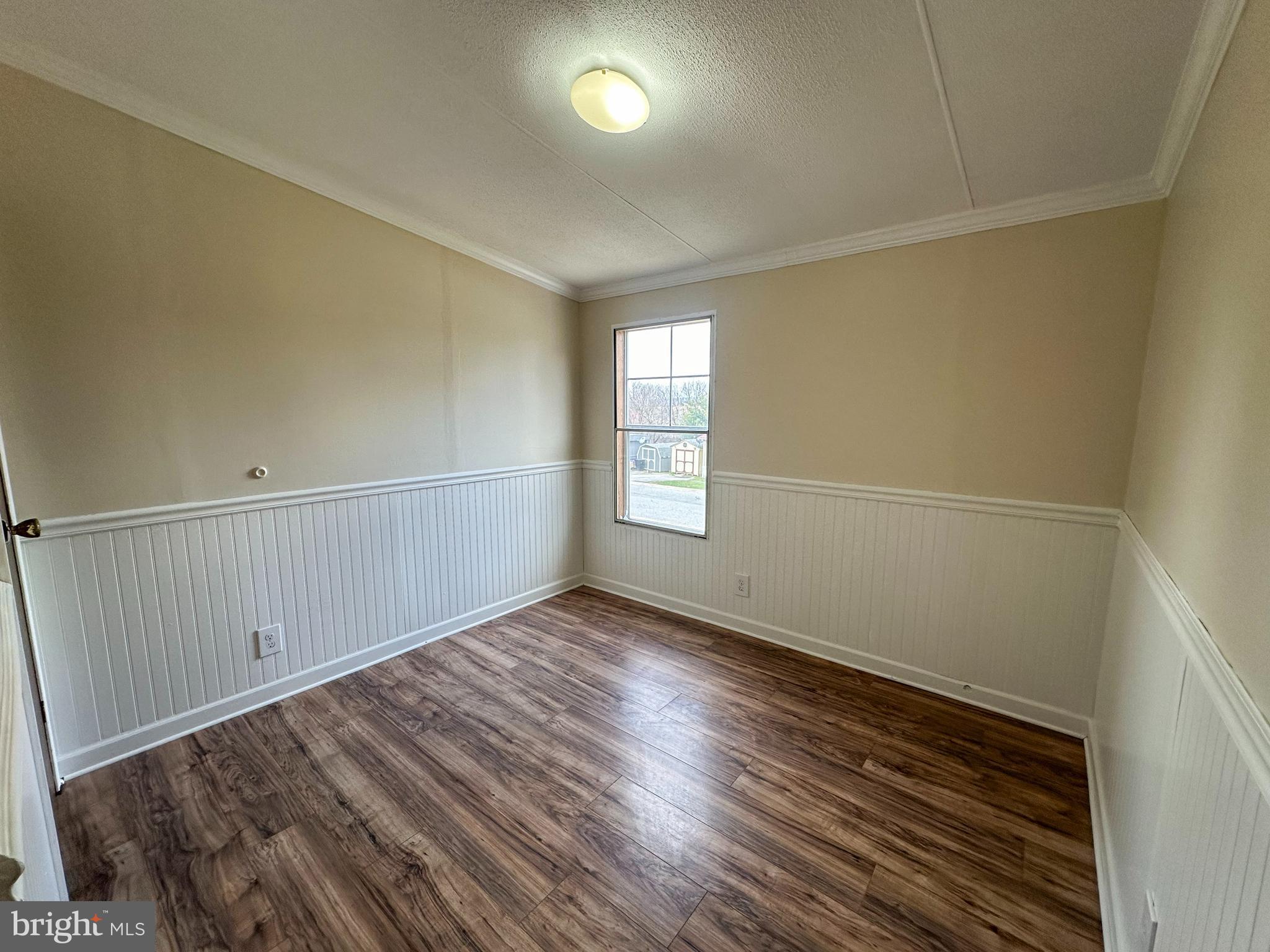 CRESTWOOD MHP - Residential