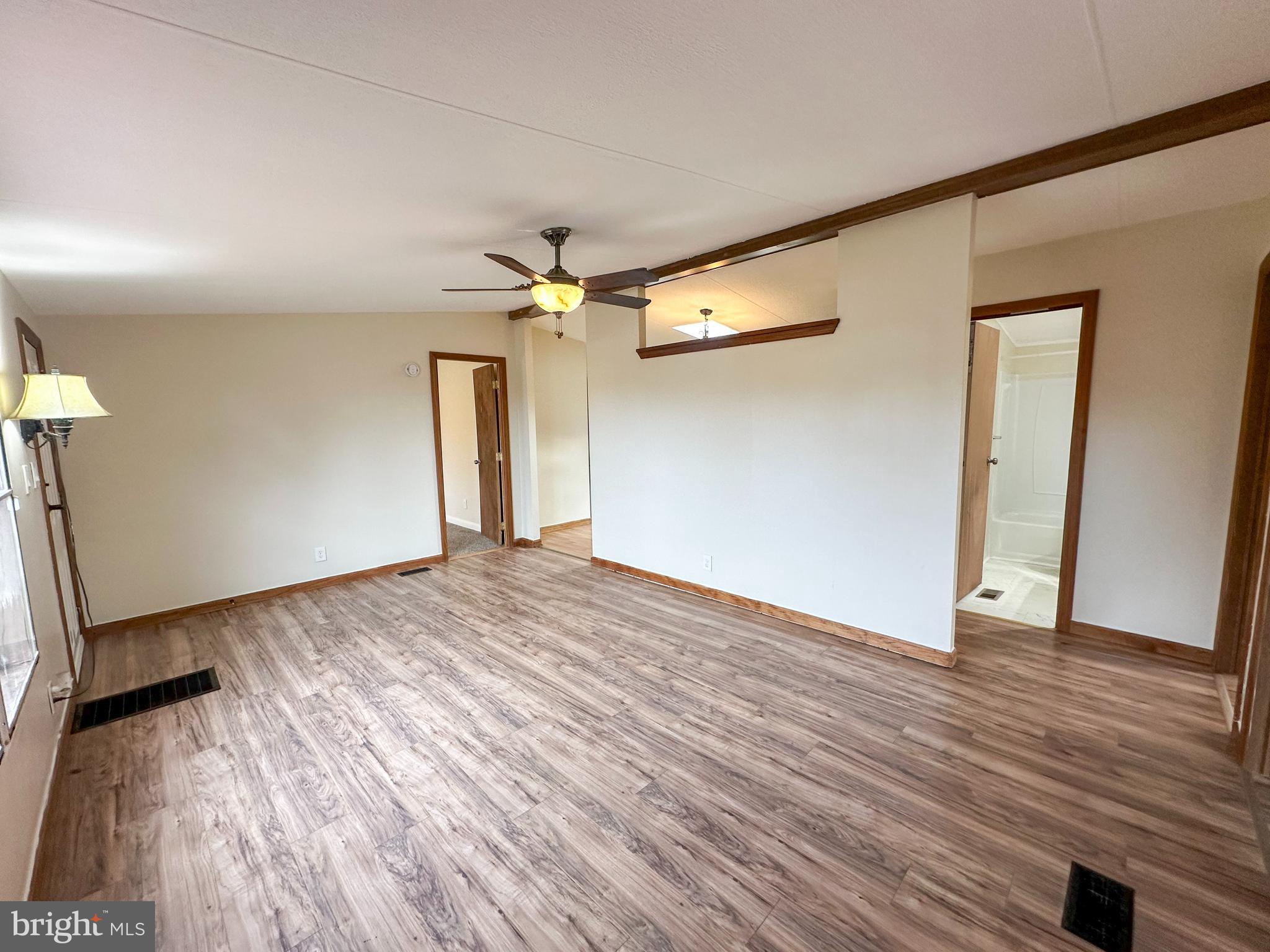 CRESTWOOD MHP - Residential