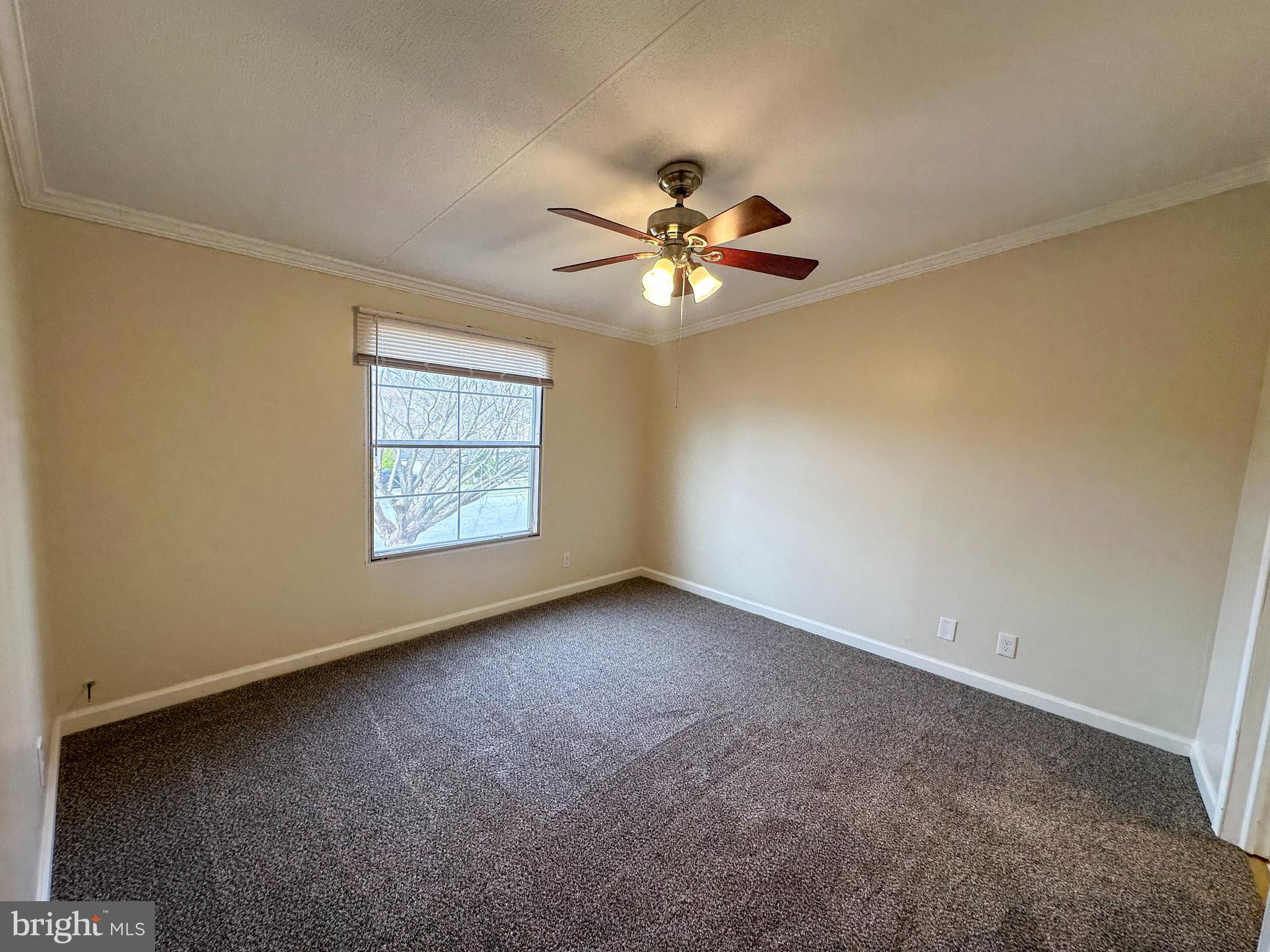 CRESTWOOD MHP - Residential