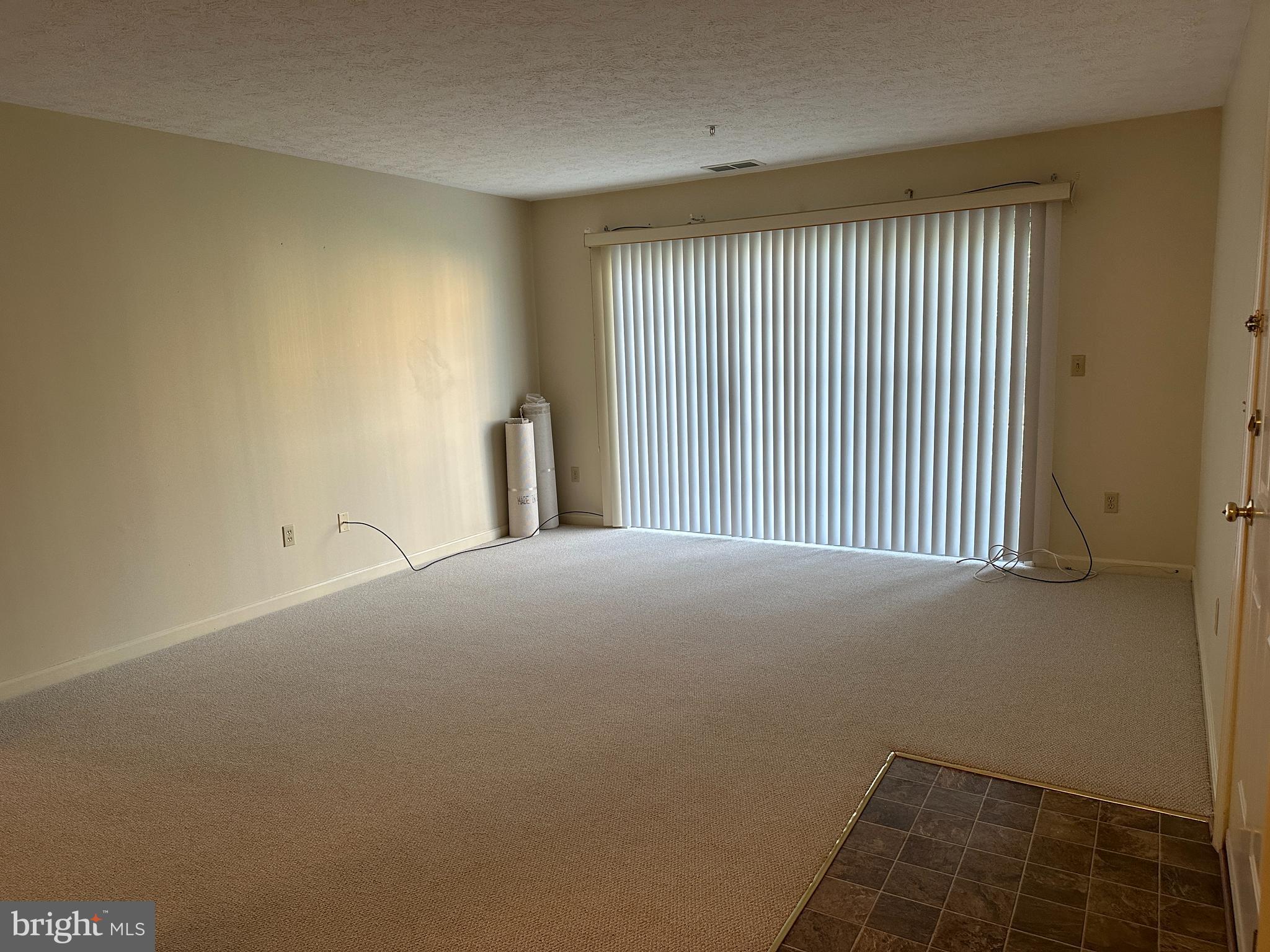 LAKE VIEW - Residential