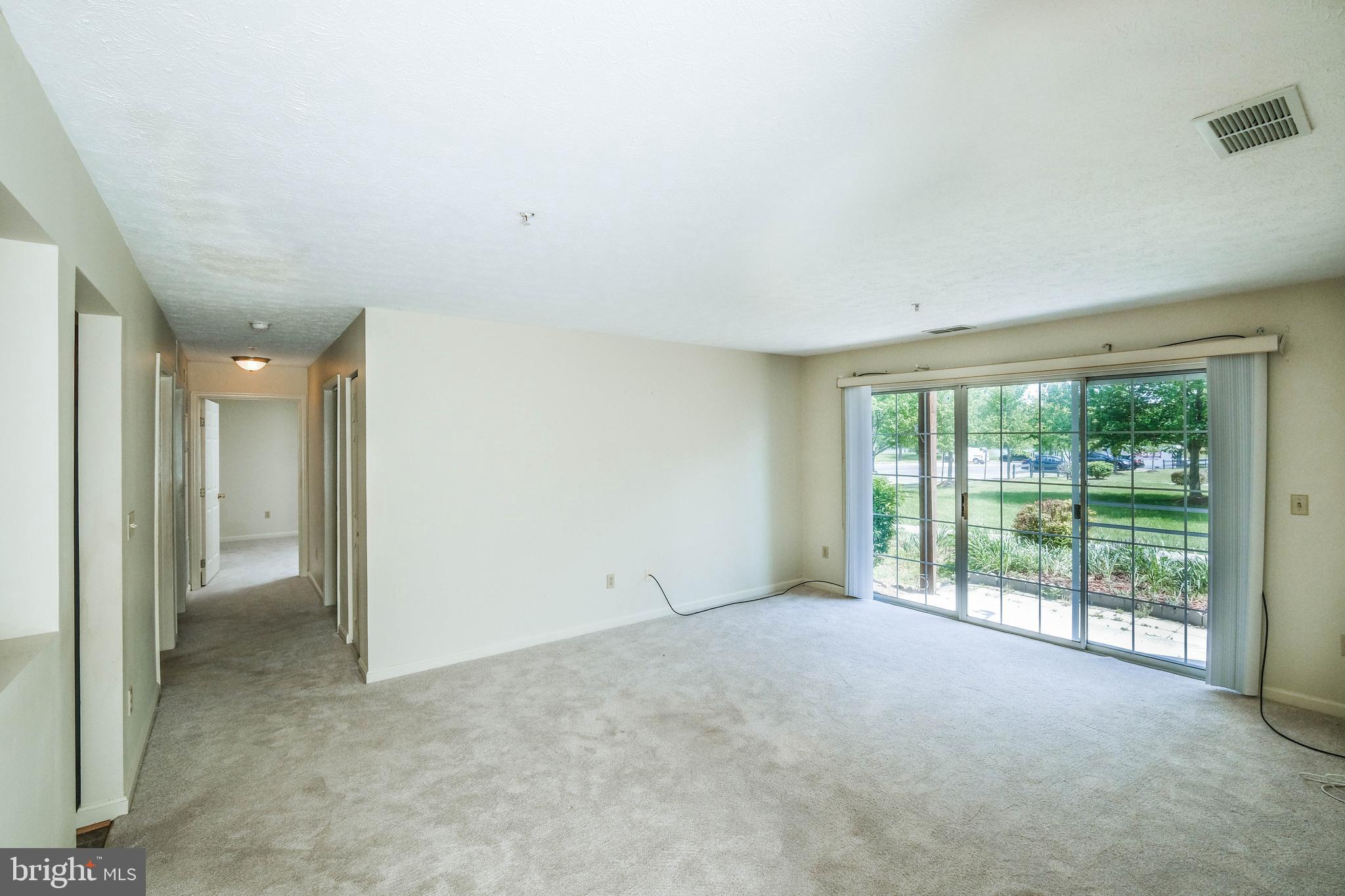 LAKE VIEW - Residential