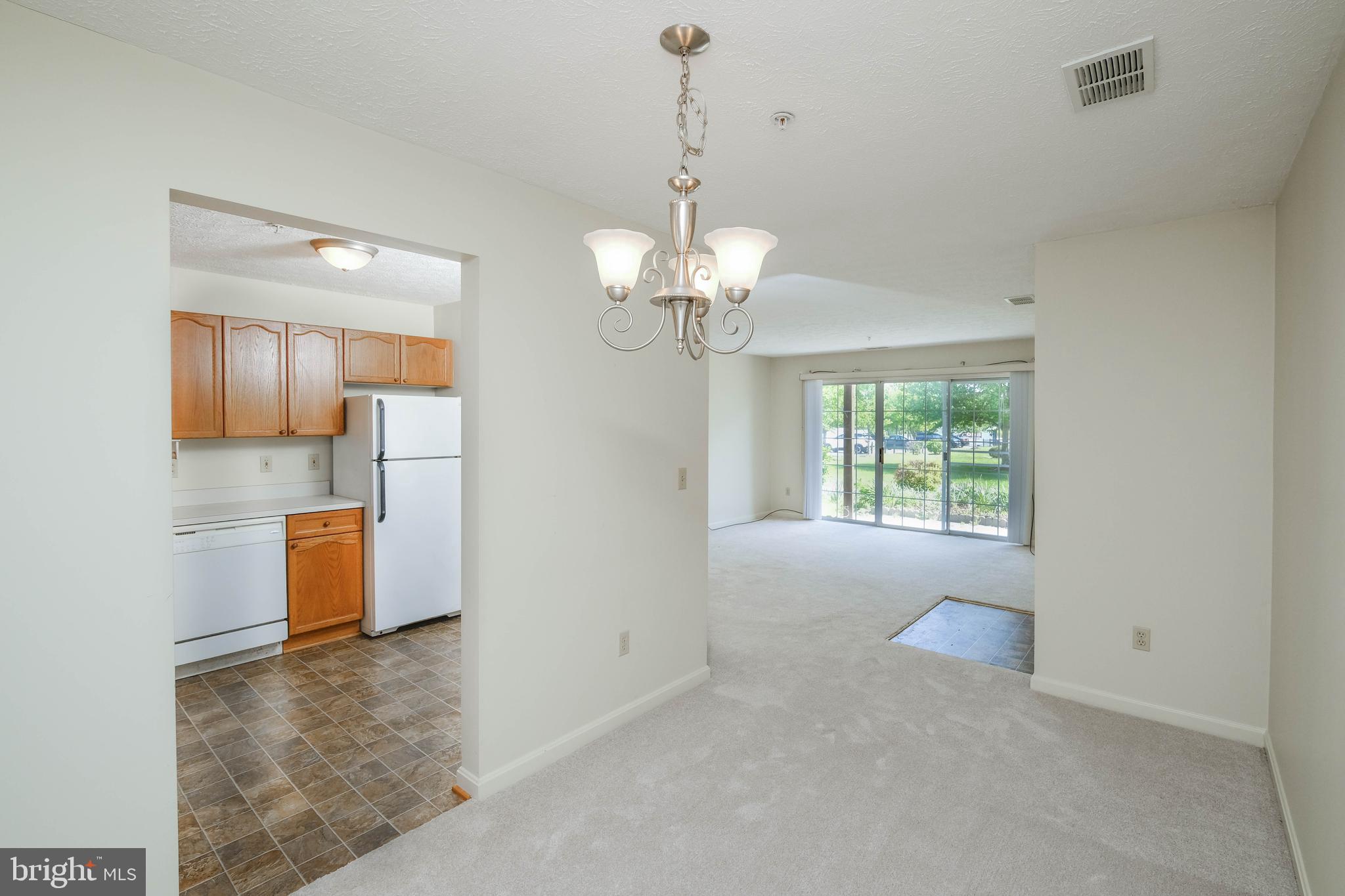 LAKE VIEW - Residential