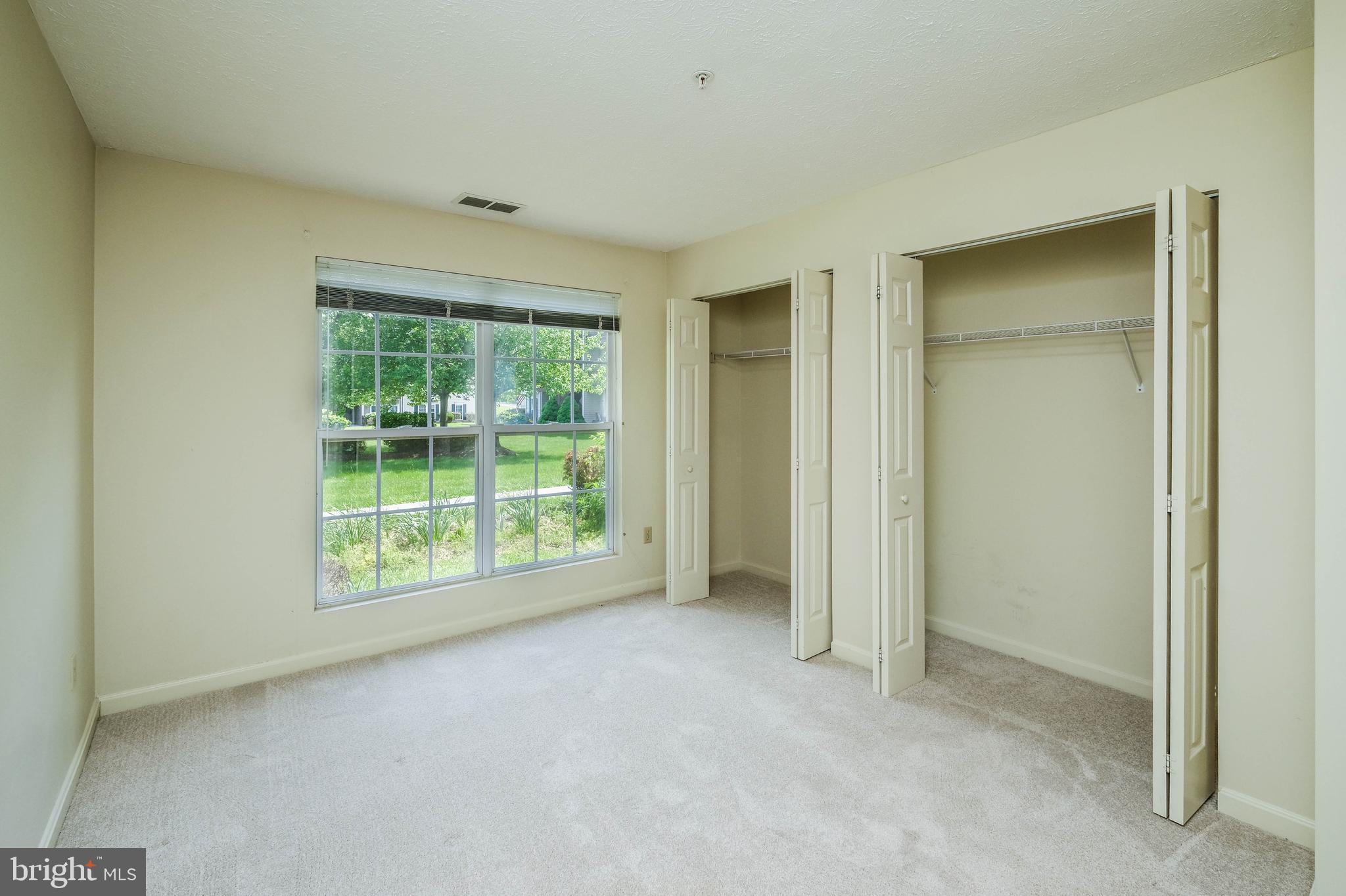LAKE VIEW - Residential