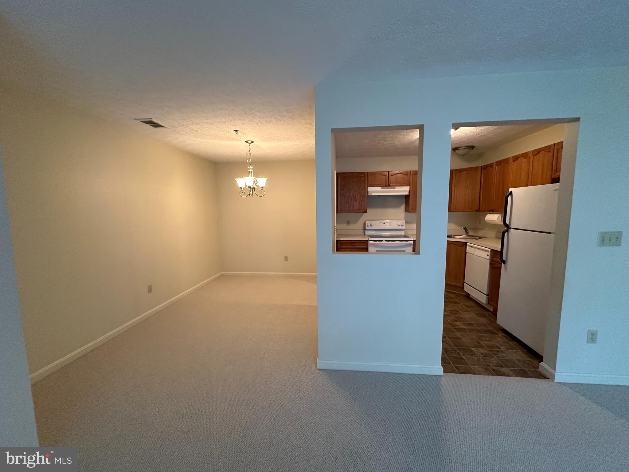 LAKE VIEW - Residential
