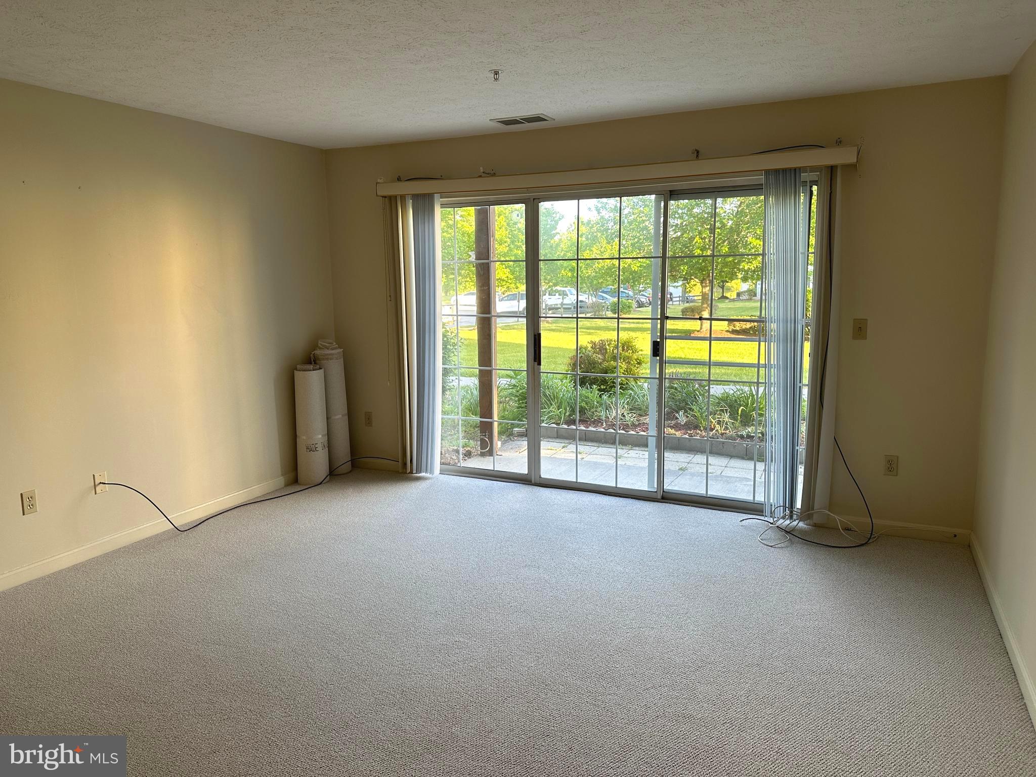 LAKE VIEW - Residential