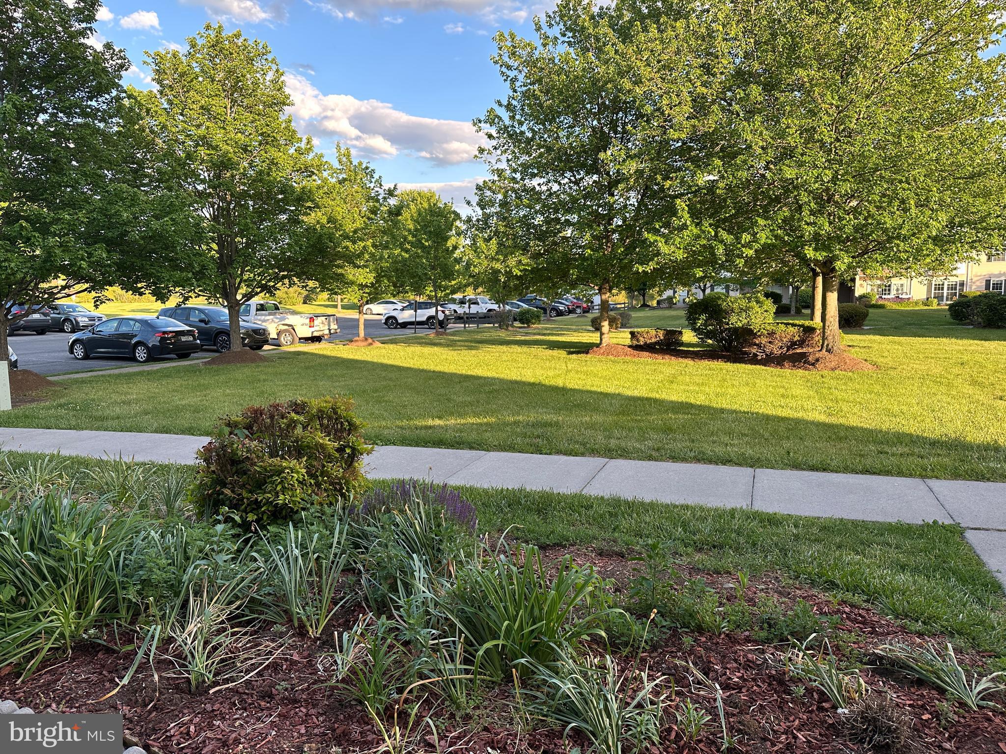 LAKE VIEW - Residential