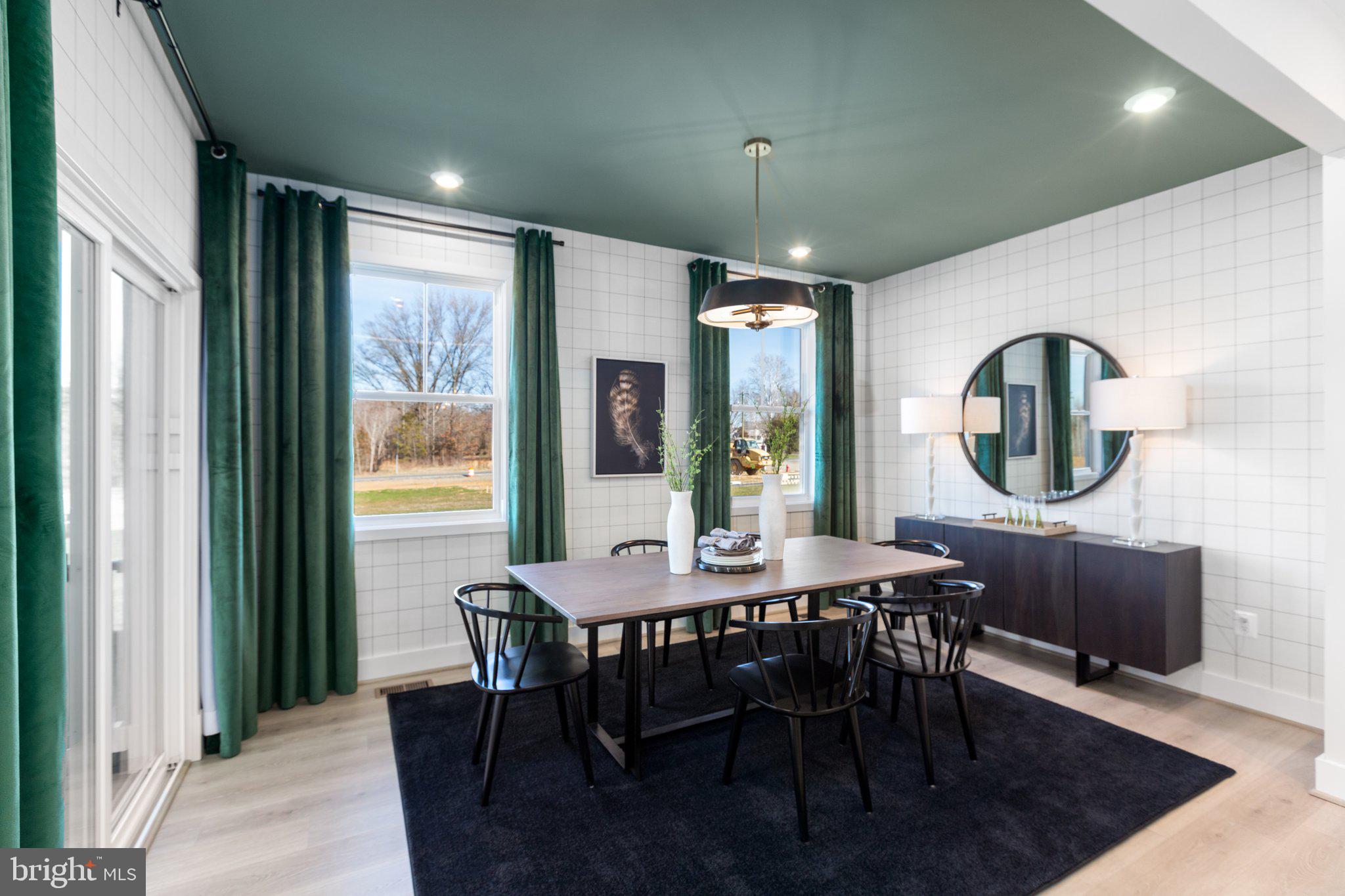 WHITEHALL - Residential