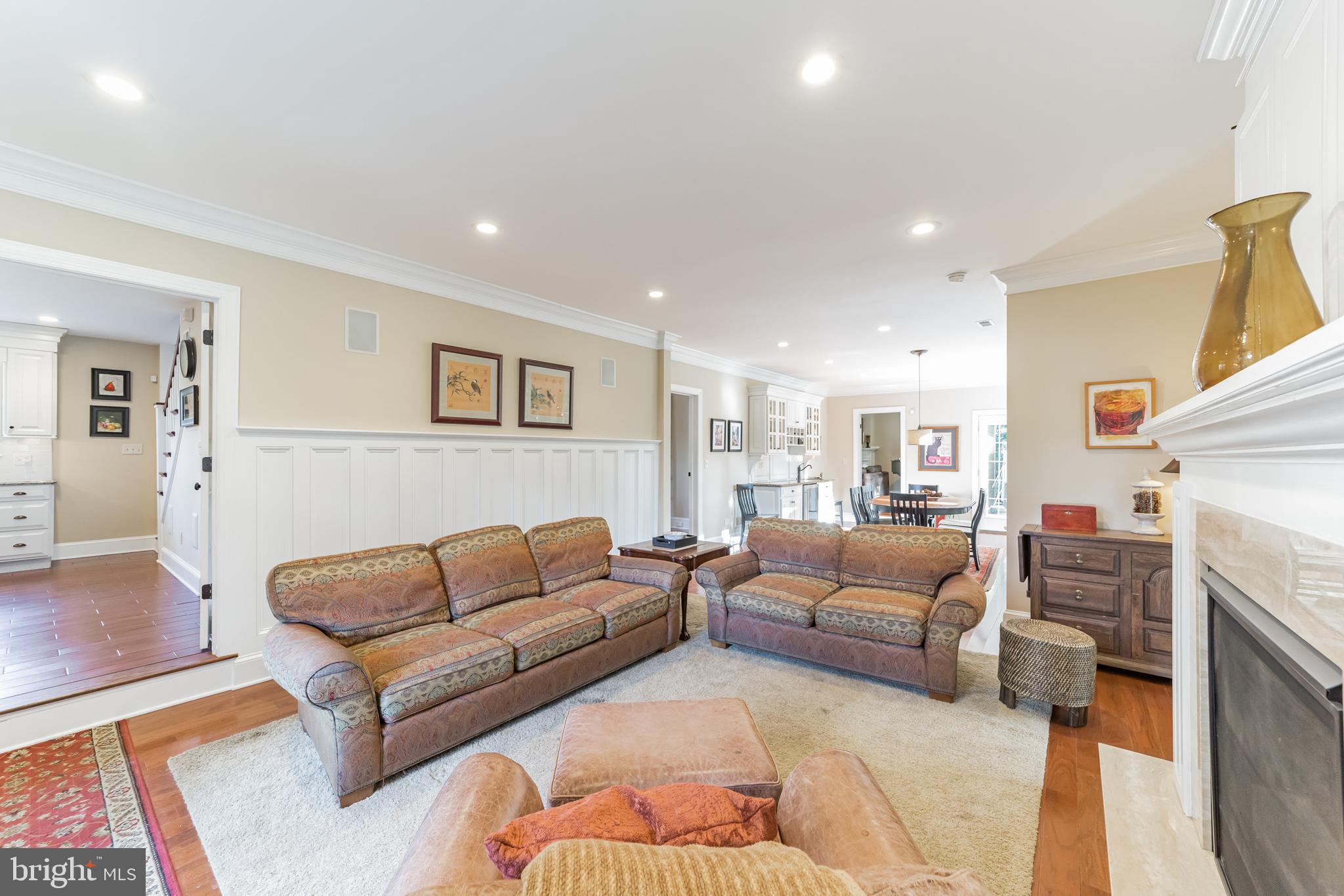 SOUTH WAYNE - Residential