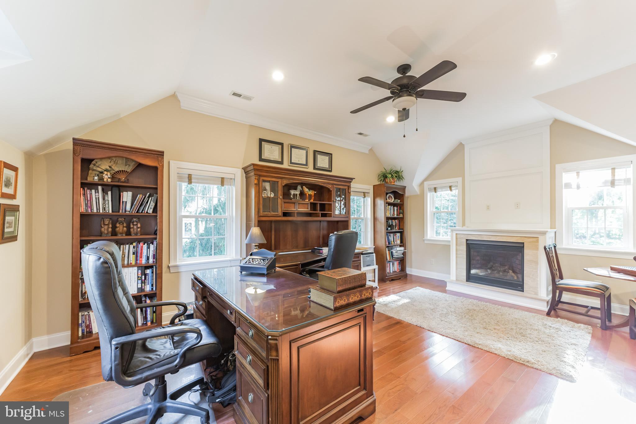 SOUTH WAYNE - Residential