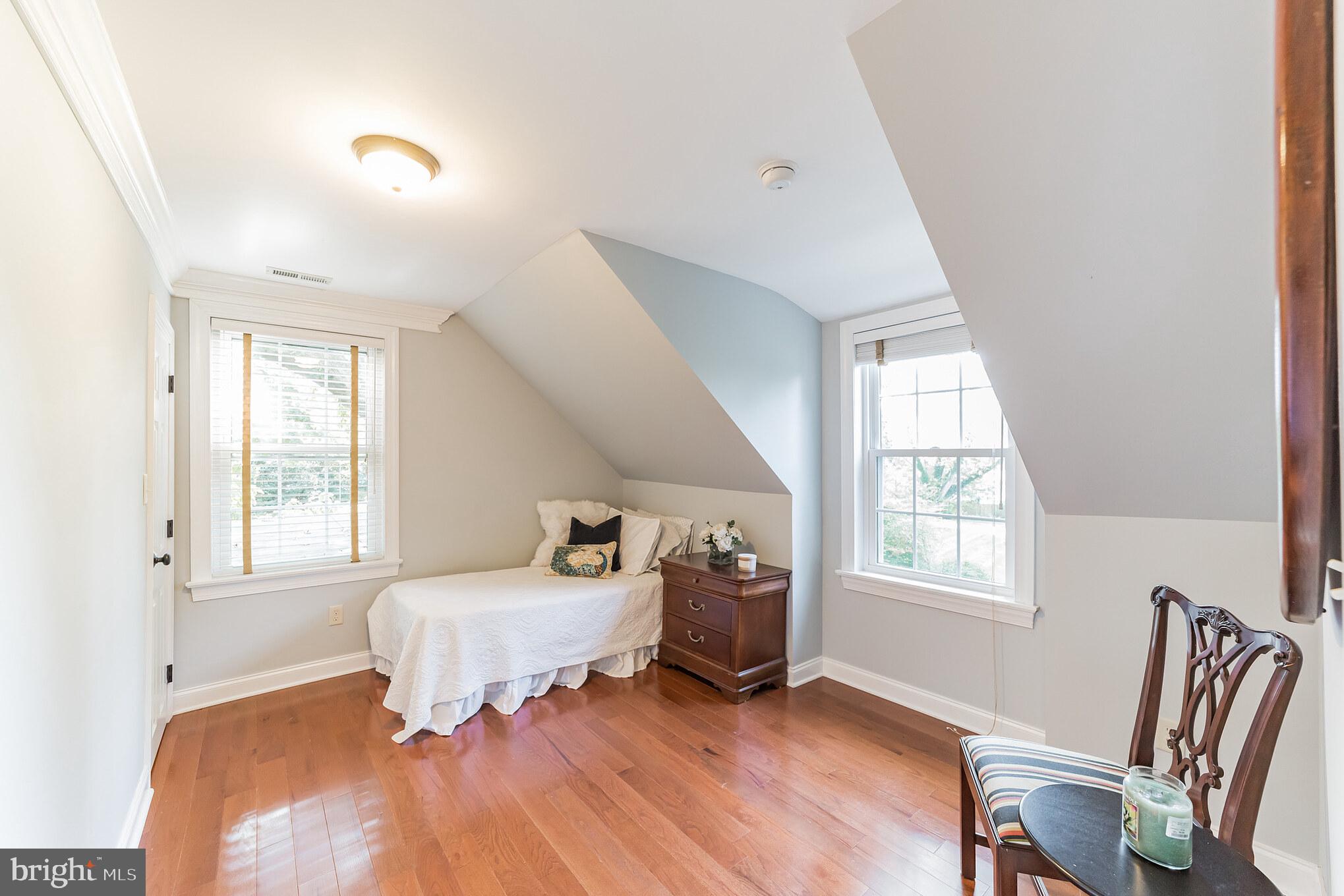 SOUTH WAYNE - Residential