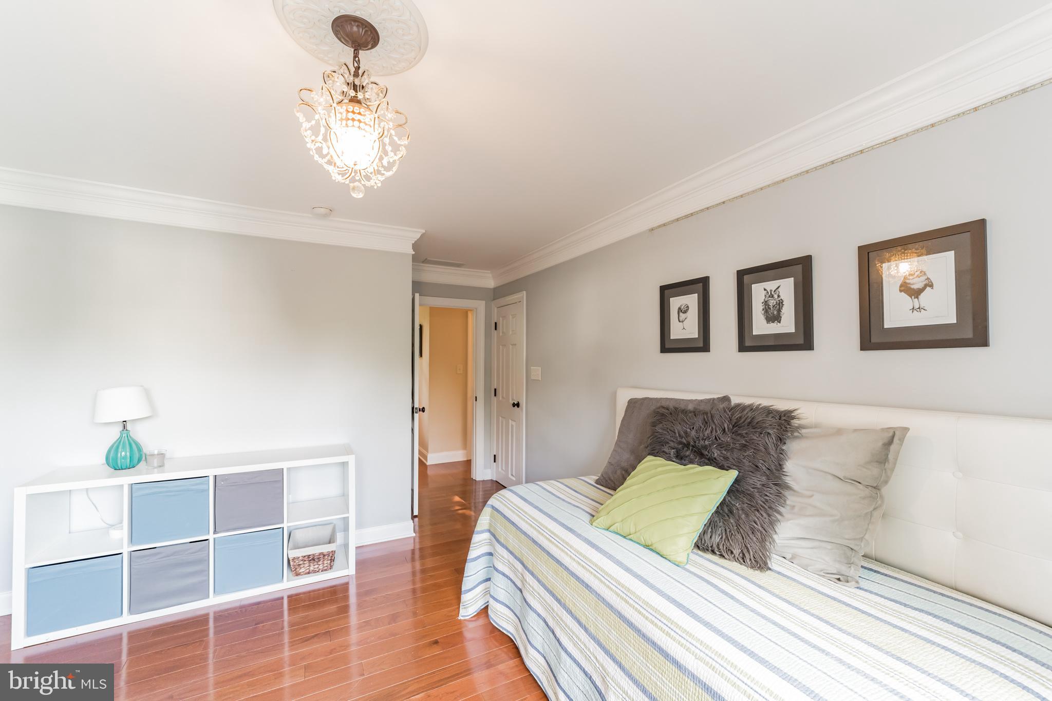 SOUTH WAYNE - Residential