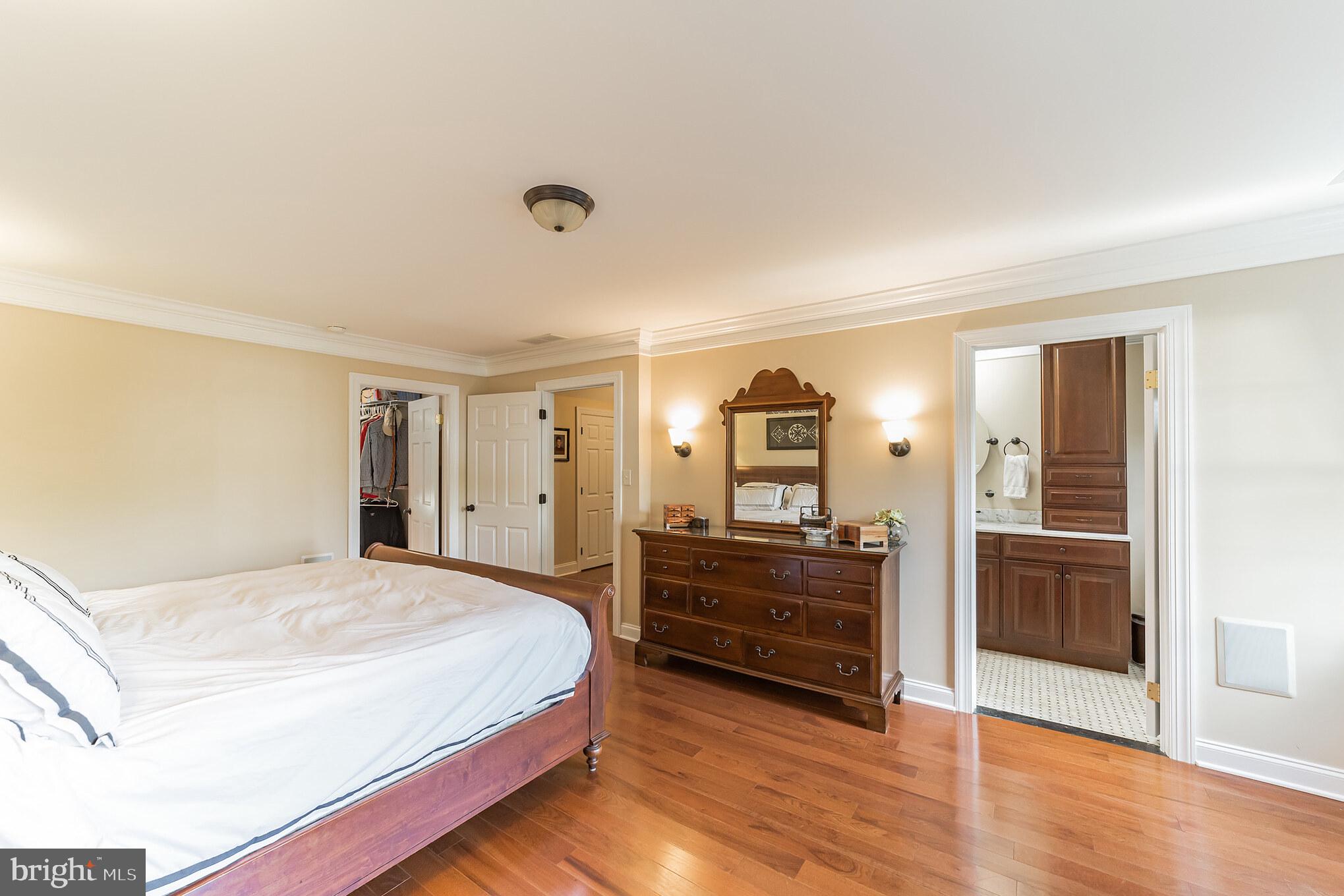 SOUTH WAYNE - Residential