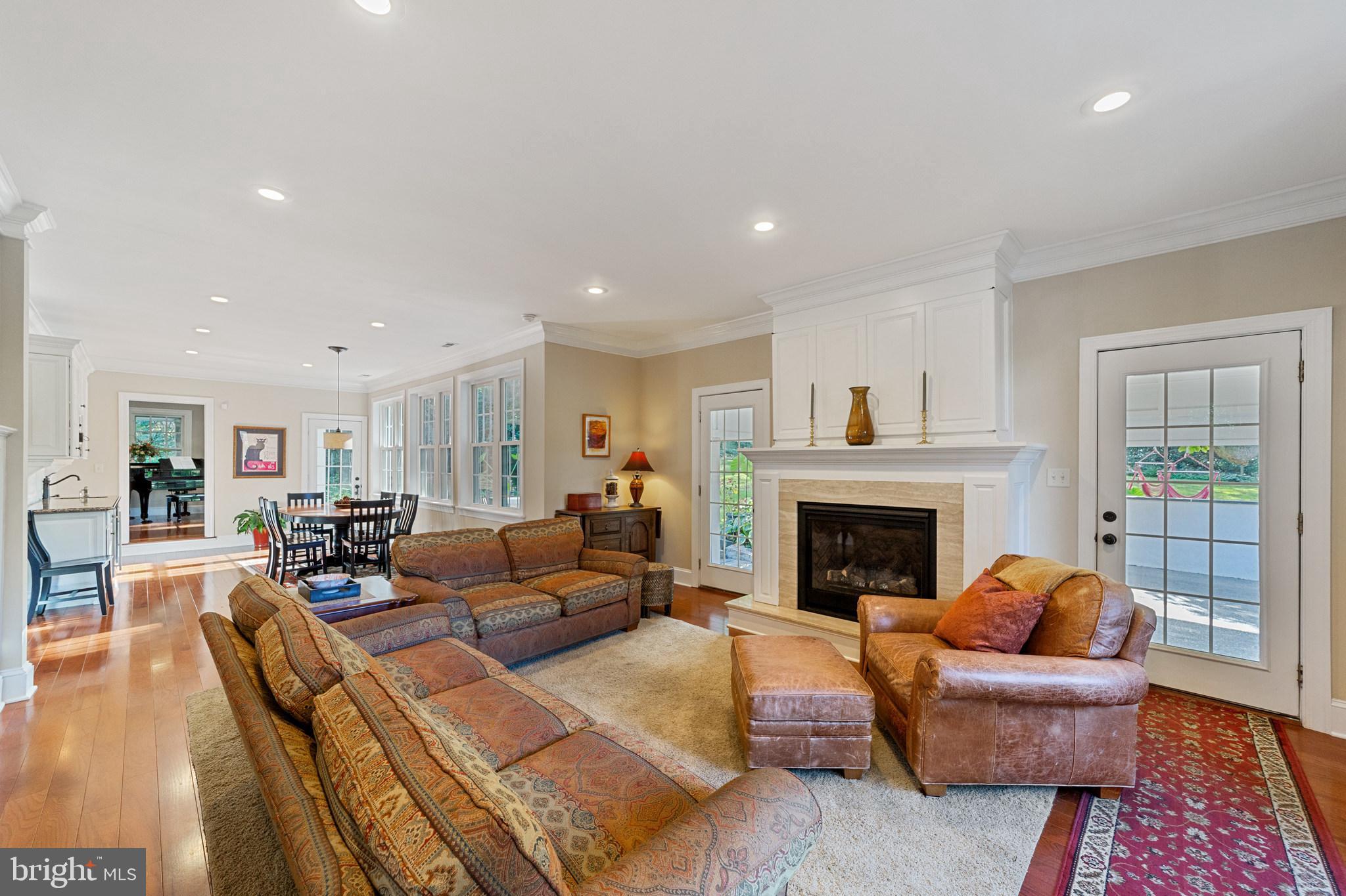 SOUTH WAYNE - Residential