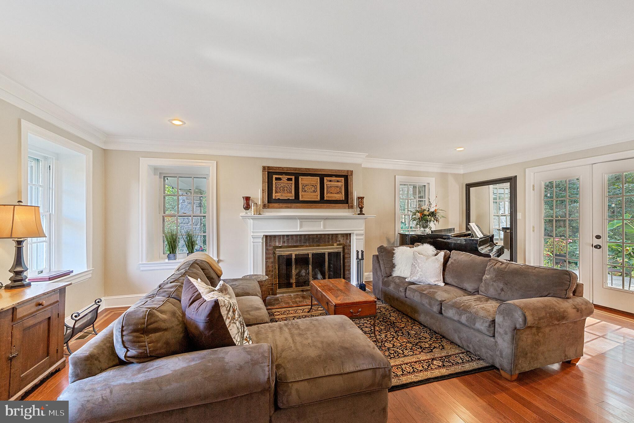 SOUTH WAYNE - Residential