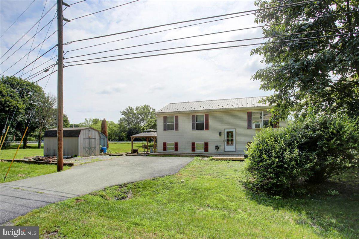 9665 PINEVILLE ROAD