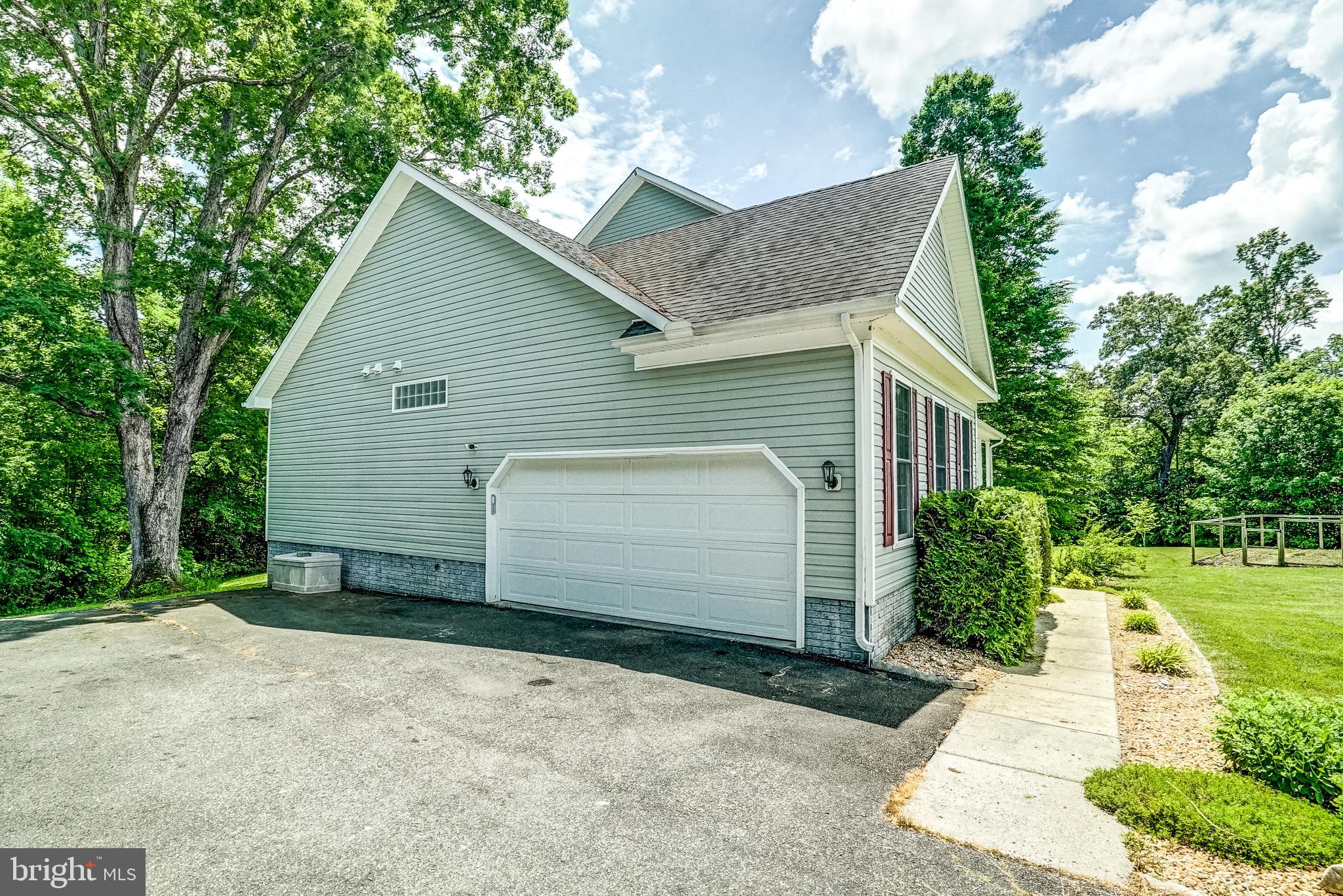 HEATHER GLEN - Residential