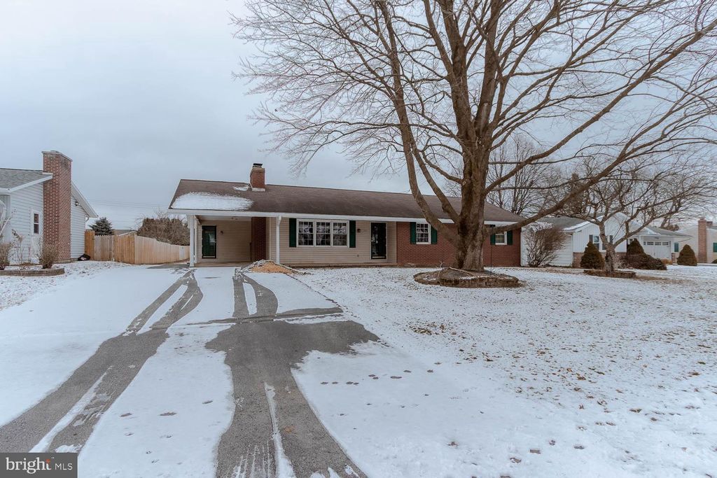 Photo of 121 Patricia Avenue, CENTRE HALL, PA 16828 (MLS # PACE2517508)