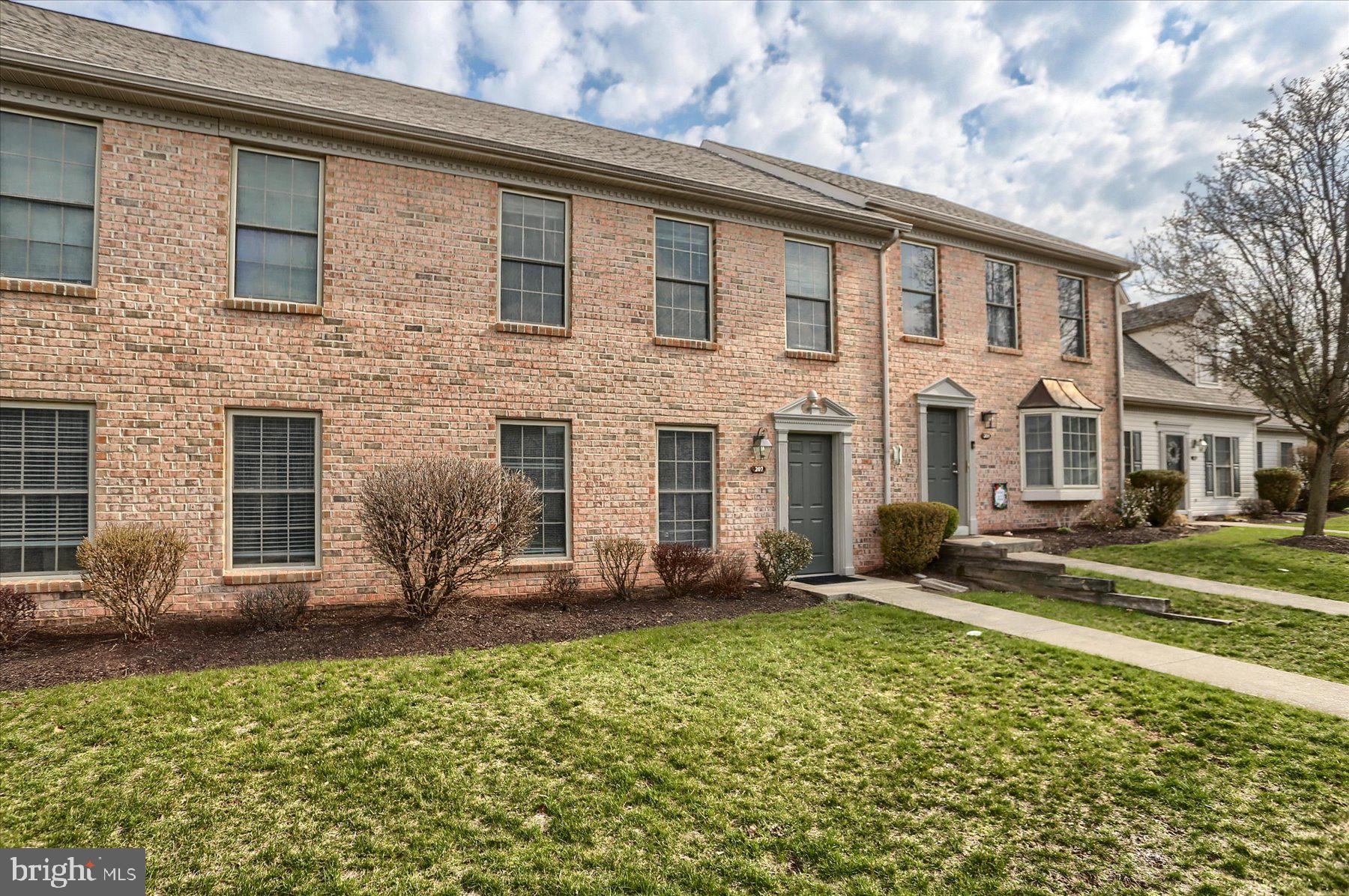 207 SADDLE RIDGE DRIVE