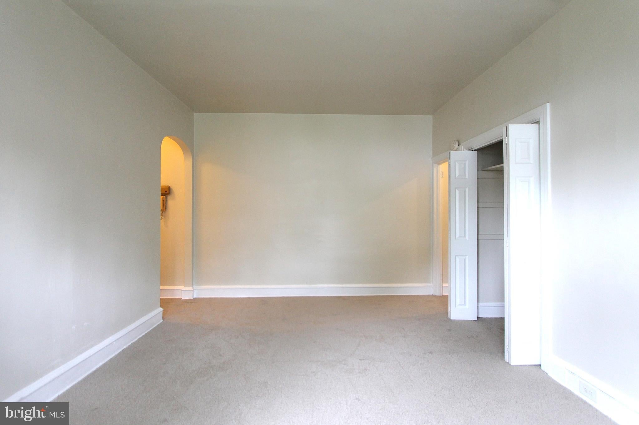 13-15 E UPSAL STREET B5