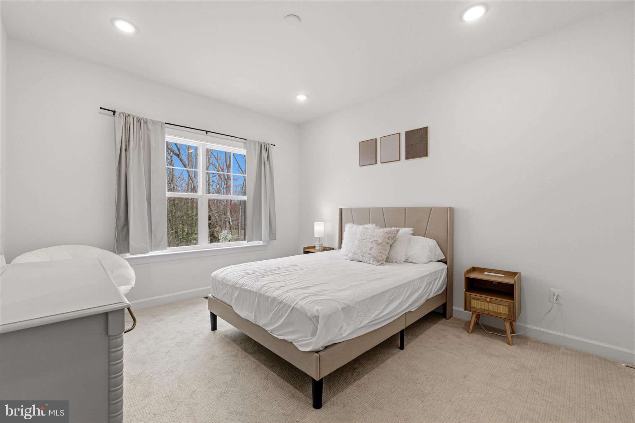 GLENN DALE - Residential