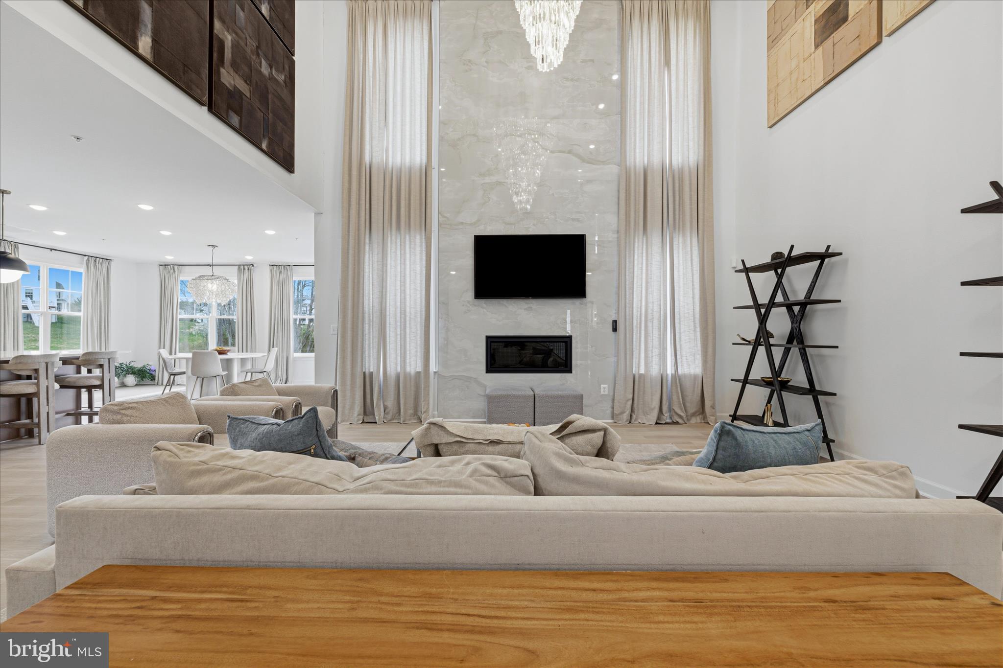 GLENN DALE - Residential