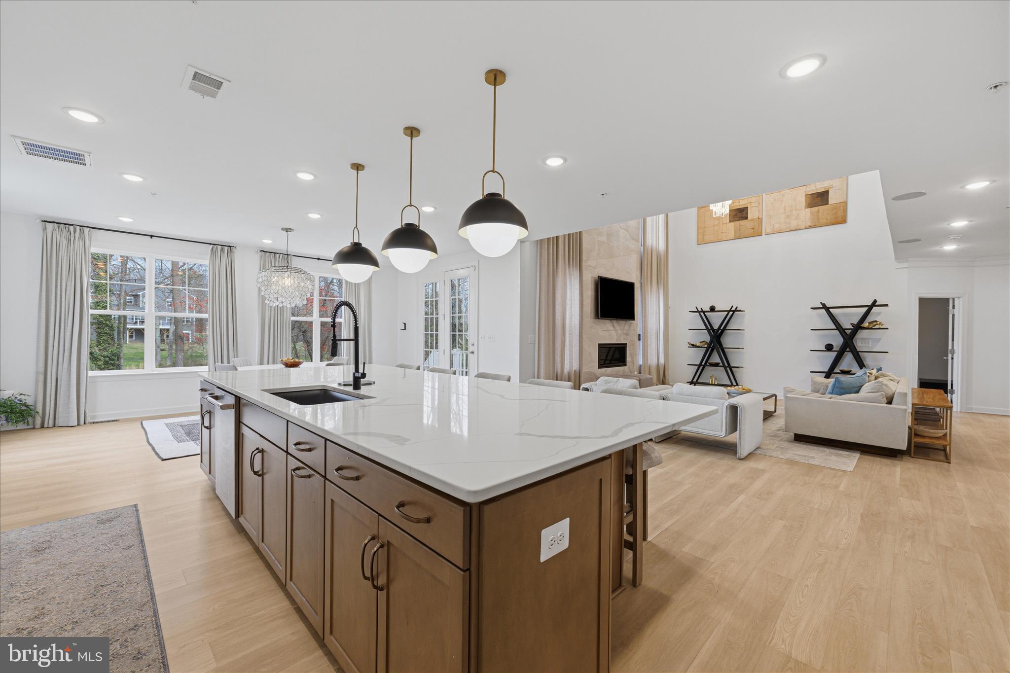 GLENN DALE - Residential