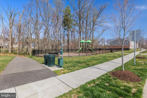 Tiny photo for 11610 Wynnifred Pl, GLENN DALE, MD 20769 (MLS # MDPG2197418)