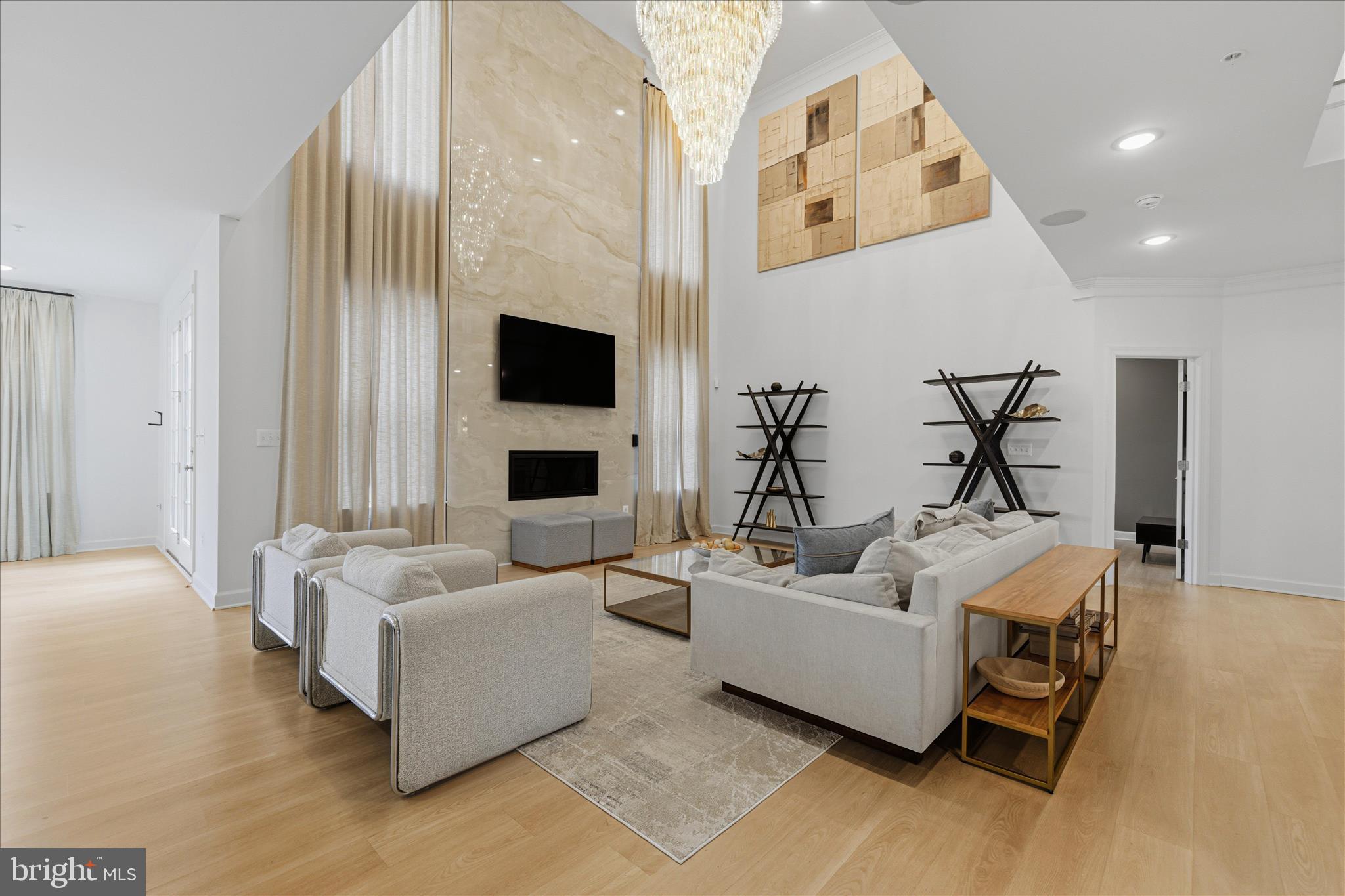 GLENN DALE - Residential