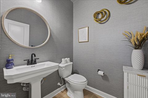 Tiny photo for 11610 Wynnifred Pl, GLENN DALE, MD 20769 (MLS # MDPG2197418)