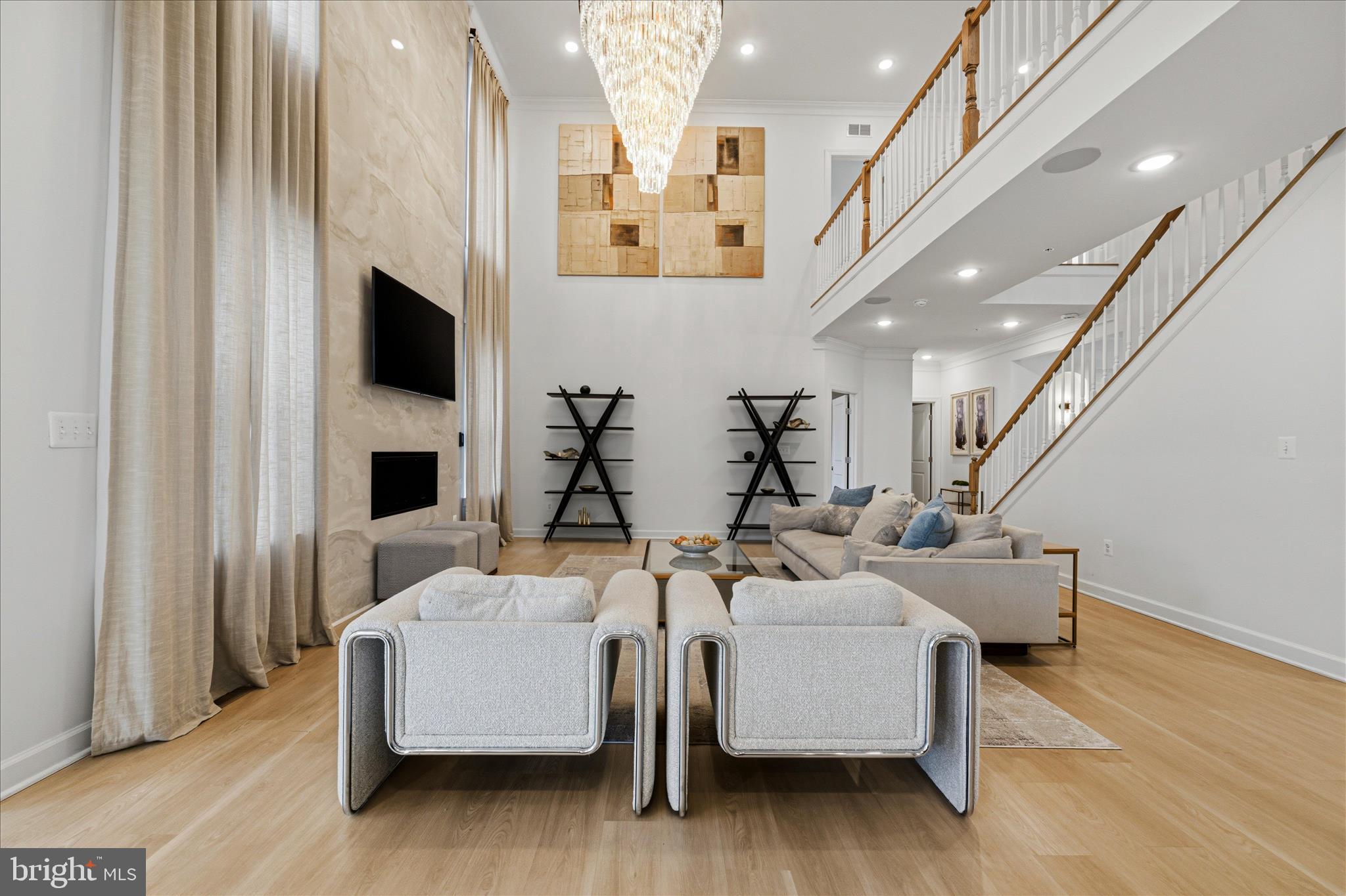 GLENN DALE - Residential