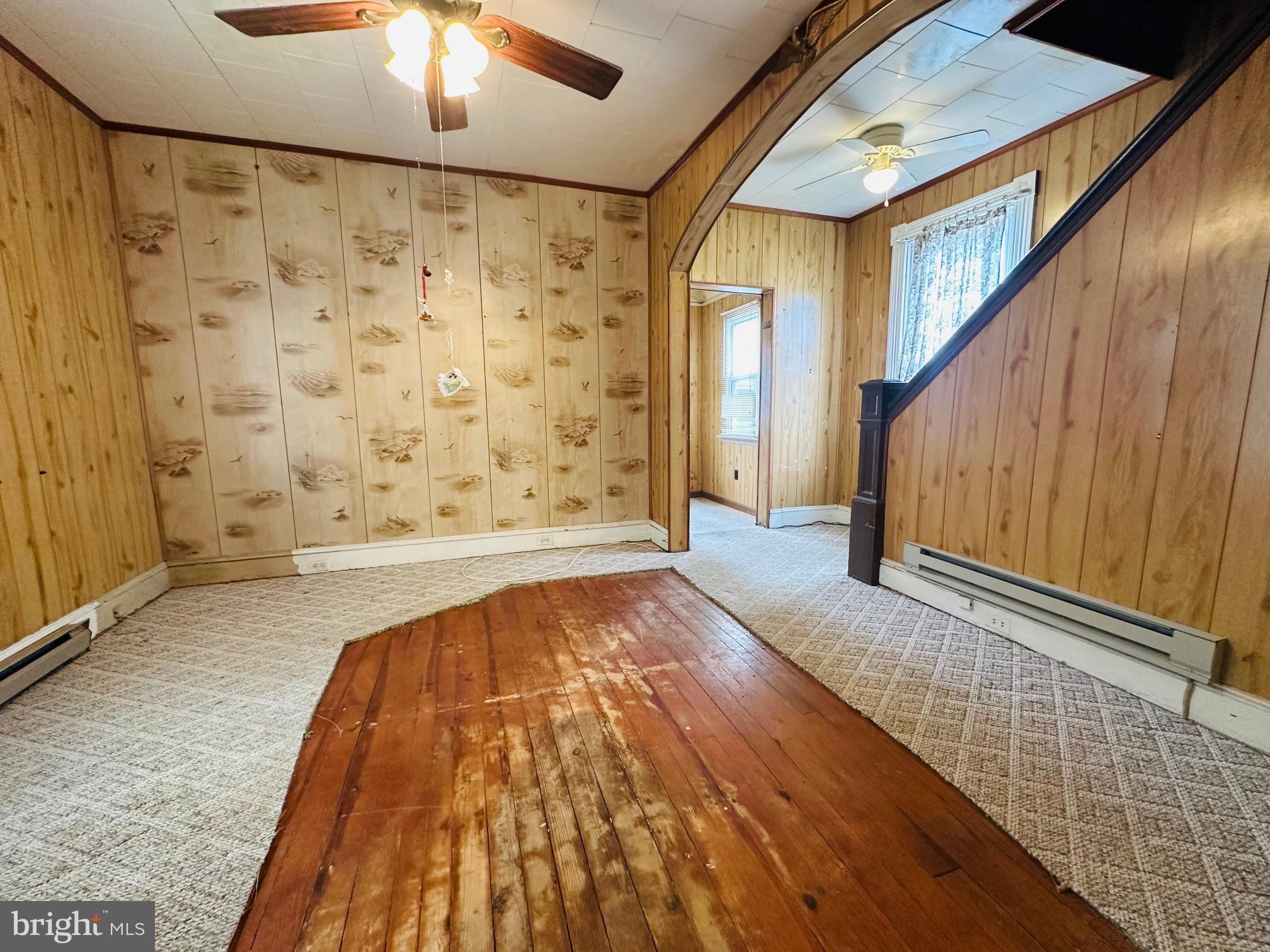 RACE STREET - Residential