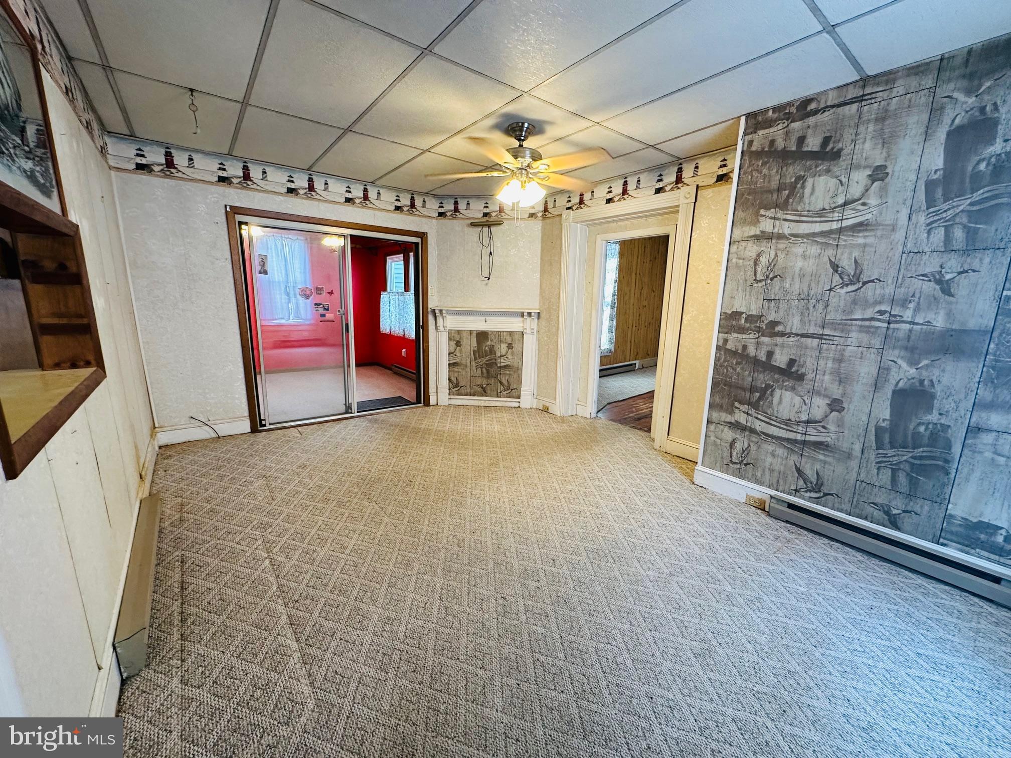 RACE STREET - Residential