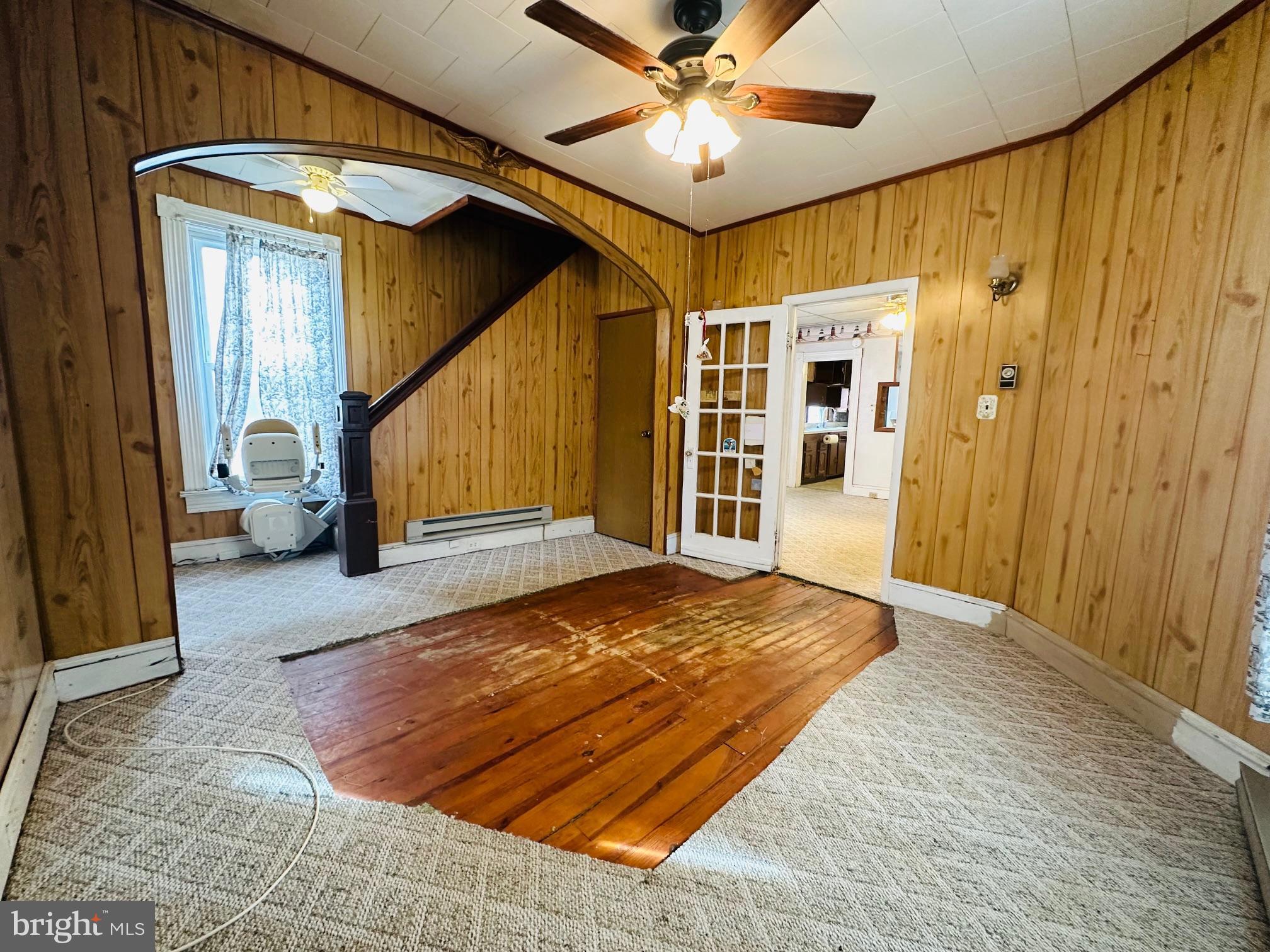 RACE STREET - Residential