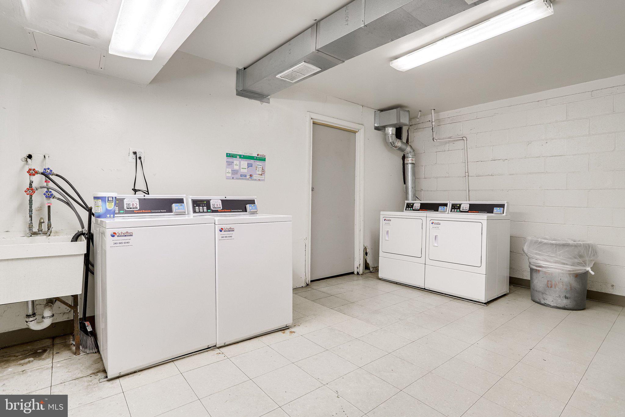 YORKTOWNE SQUARE - Residential