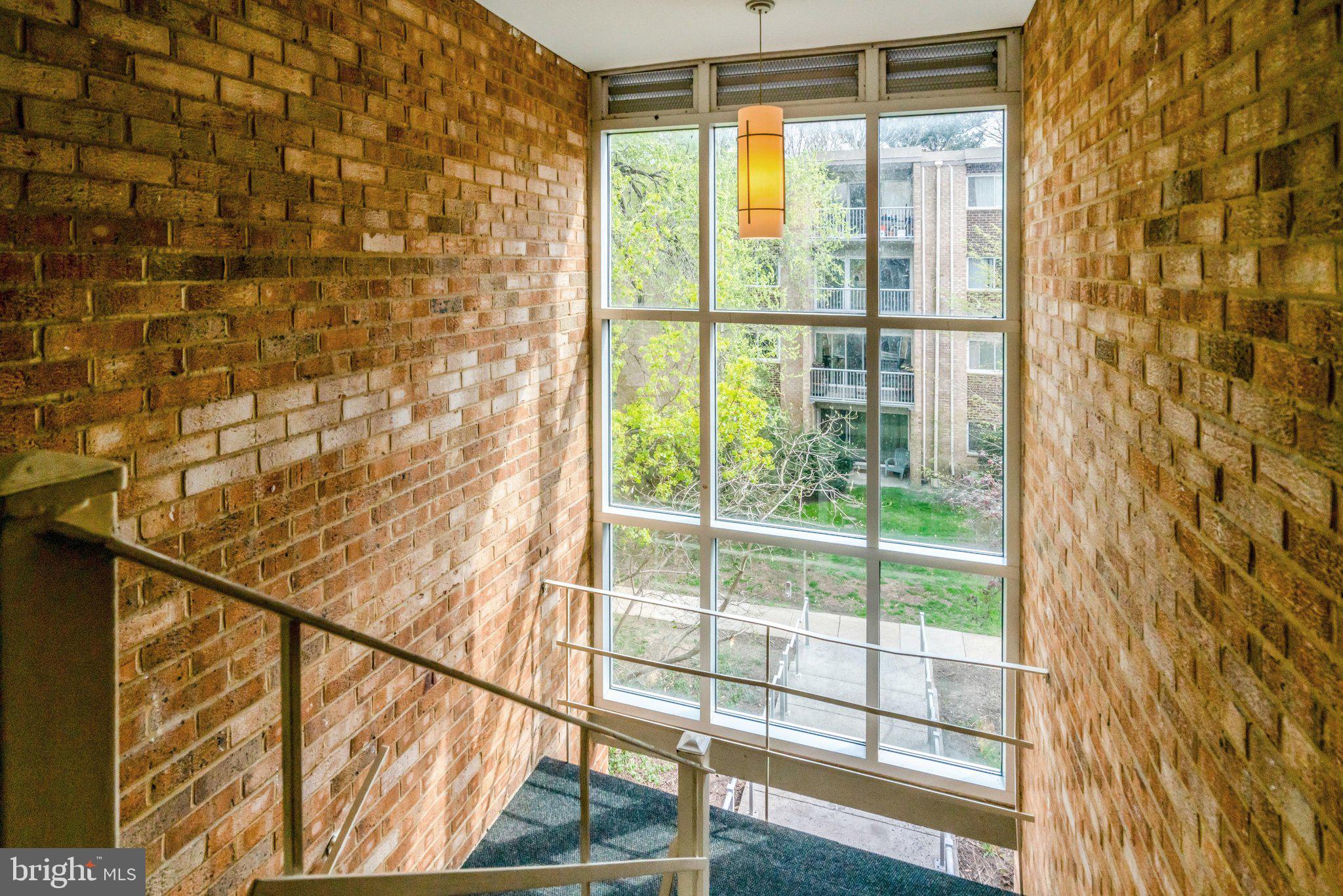 YORKTOWNE SQUARE - Residential