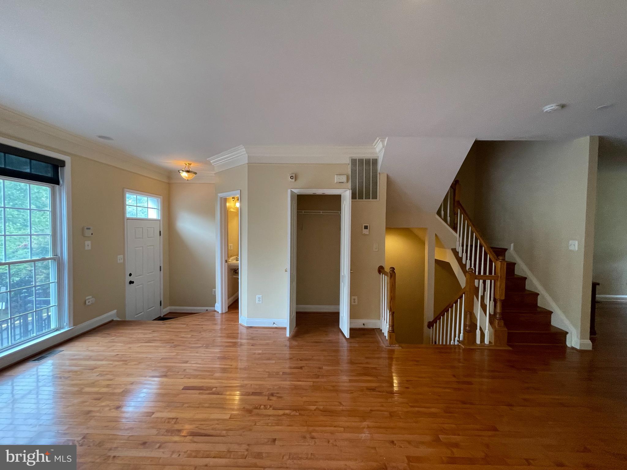 FAIRFAX CENTER LANDBAY - Residential Lease