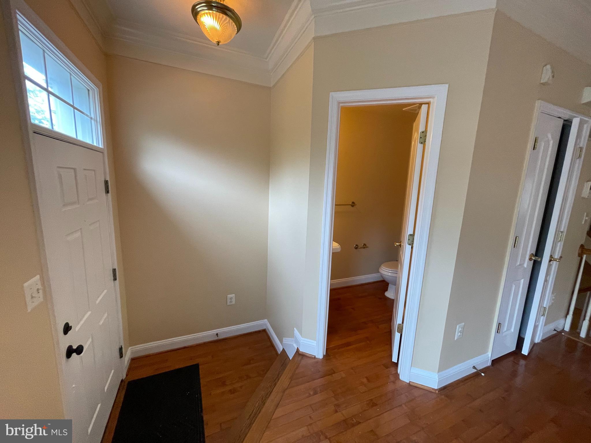 FAIRFAX CENTER LANDBAY - Residential Lease