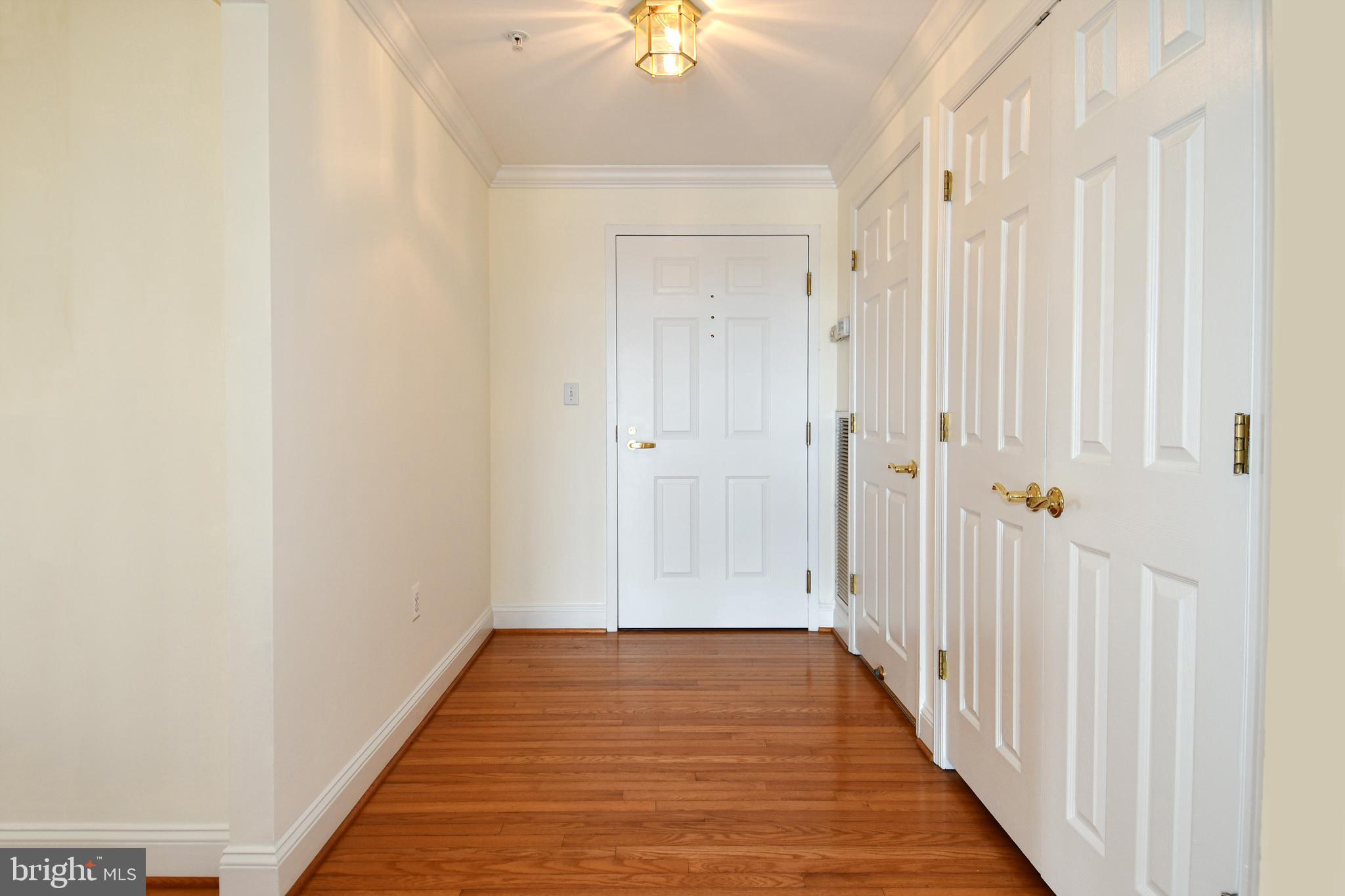 STRATFORD HOUSE - Residential