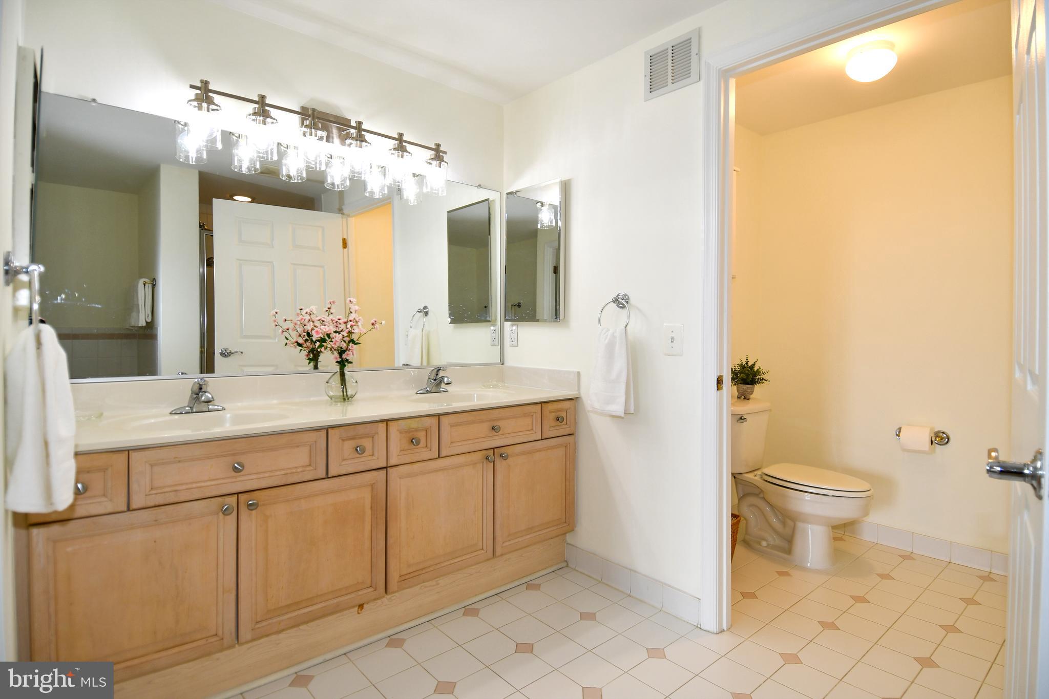 STRATFORD HOUSE - Residential