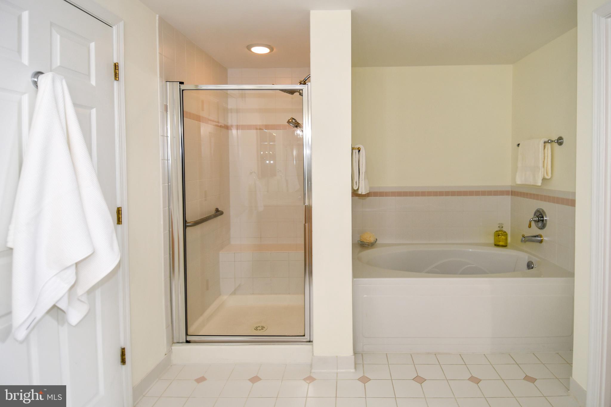 STRATFORD HOUSE - Residential