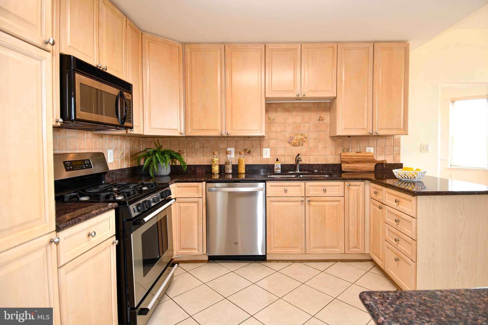 STRATFORD HOUSE - Residential